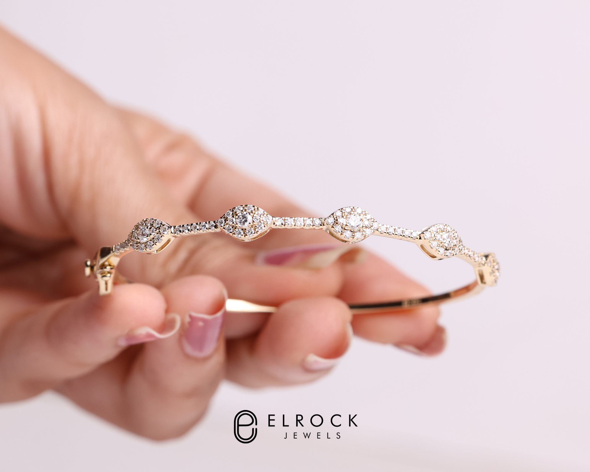 14k Round Diamond Bangle Bracelet