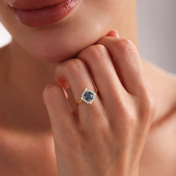 0.53 Ct Round cut London blue Topaz Engagement ring