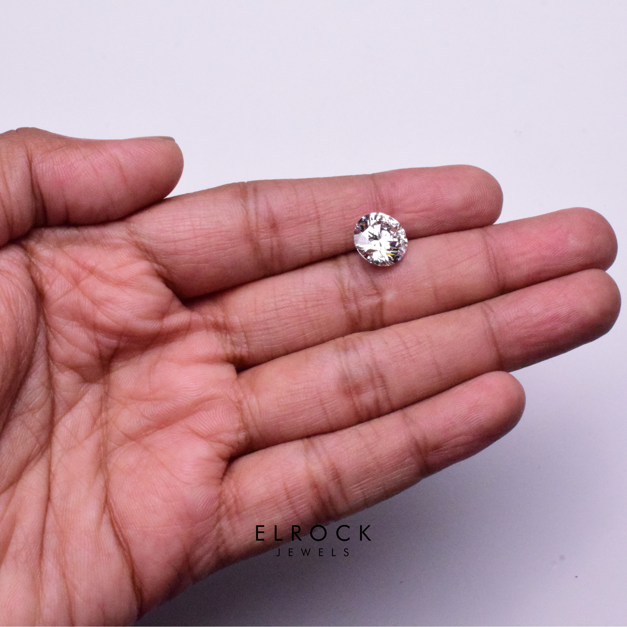 Genuine 4 Ct Round Lab Grown Diamond - 10.30 mm - Eco-friendly - IGI Certified