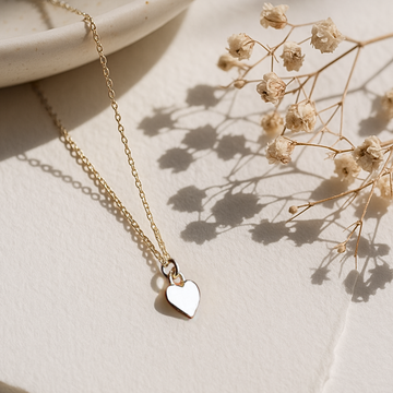 14K Solid Gold Tiny Heart Necklace / Minimalist Design Sacred Heart Necklace / Dainty Heart Pendant Necklace