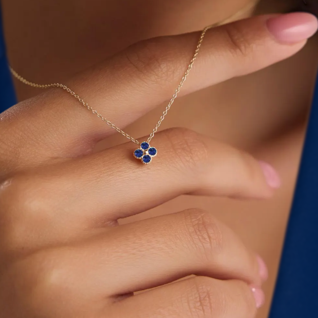 14K Solid Gold 0.18 ctw Sapphire Flower Pendant Dainty Luxury Floral Necklace