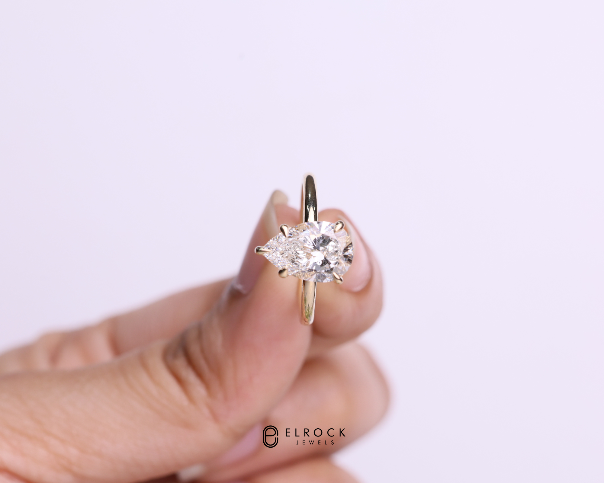14K Gold 2 Carat Pear Cut Lab Grown Diamond Engagement Ring