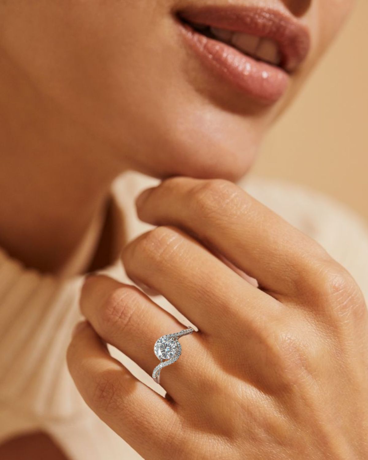 14K Gold 1 Carat Crisscross Modern Bypass Design Diamond Ring