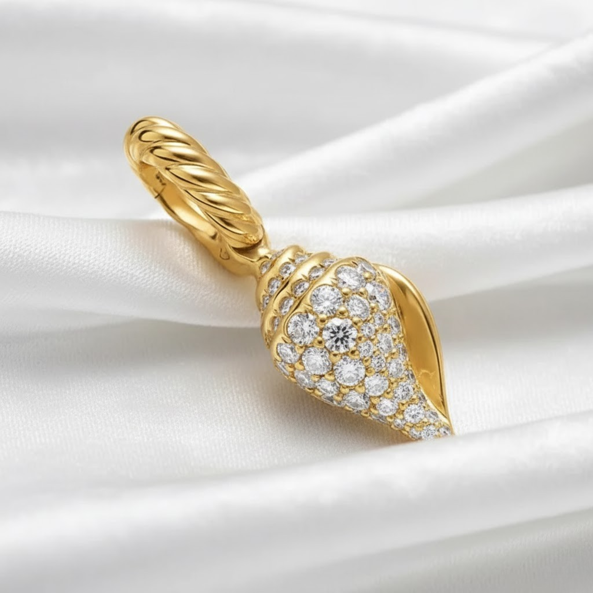 14K Solid Gold Seashell Pendant with Lab Diamond