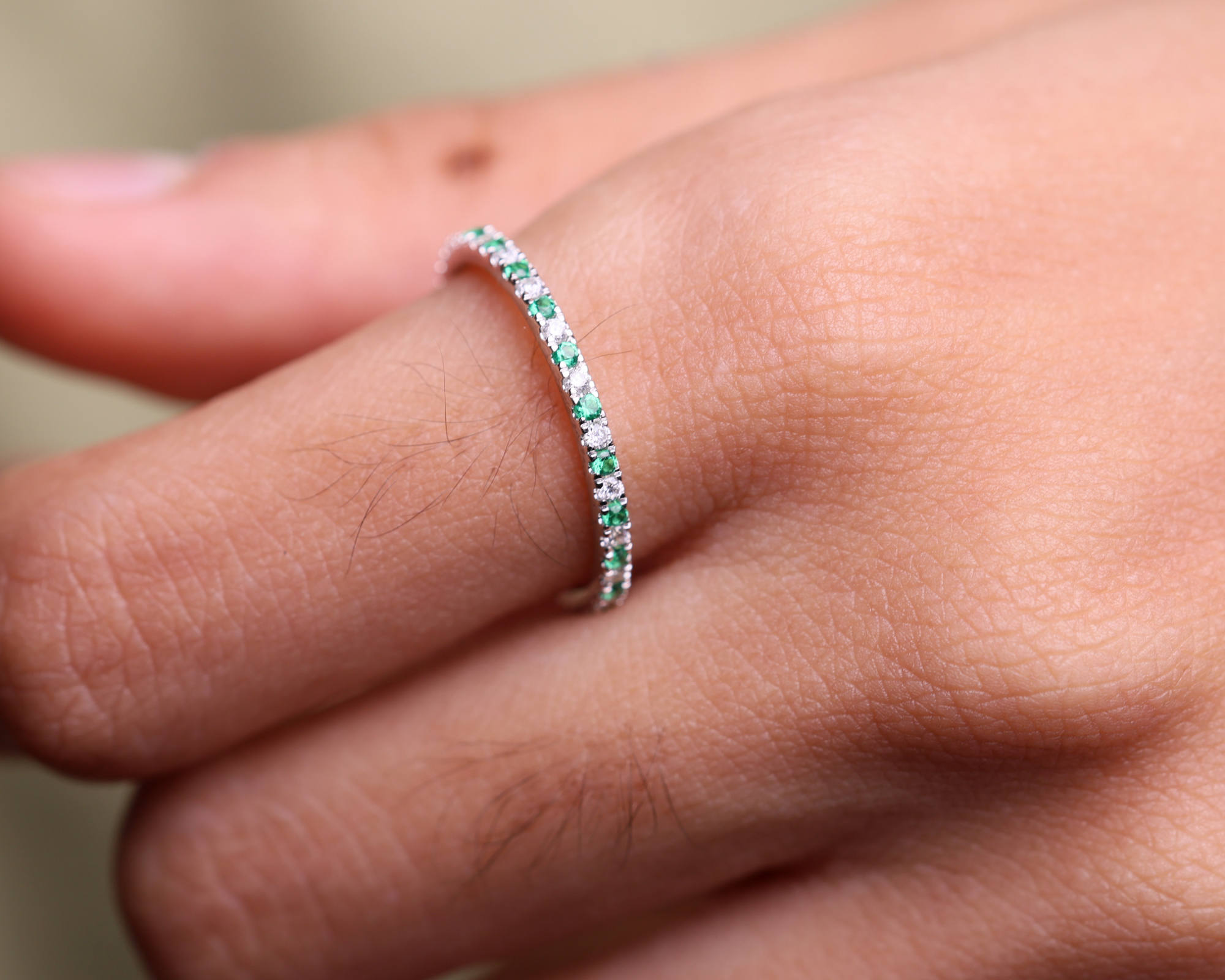 14K Solid Gold Alternating Emerald & Diamond Eternity Band