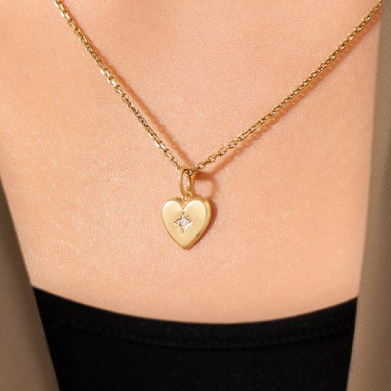 Heart Shaped Diamond Cut Round Diamond Prong Setting Necklace