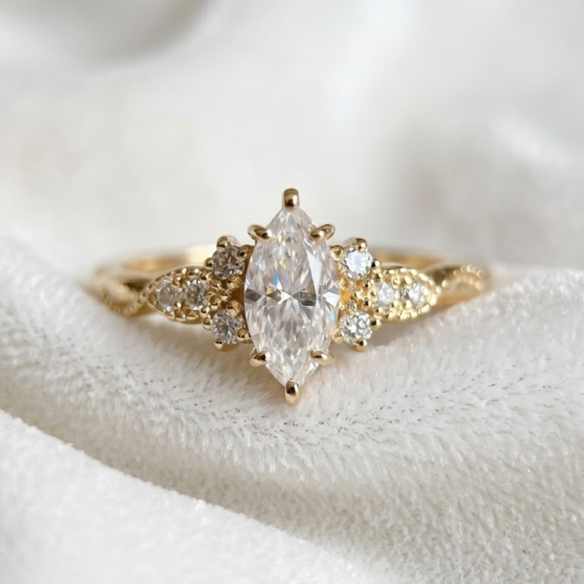 Marquise Lab Grown Diamond Engagement Ring | 14K 18K Gold Scarlet Ring