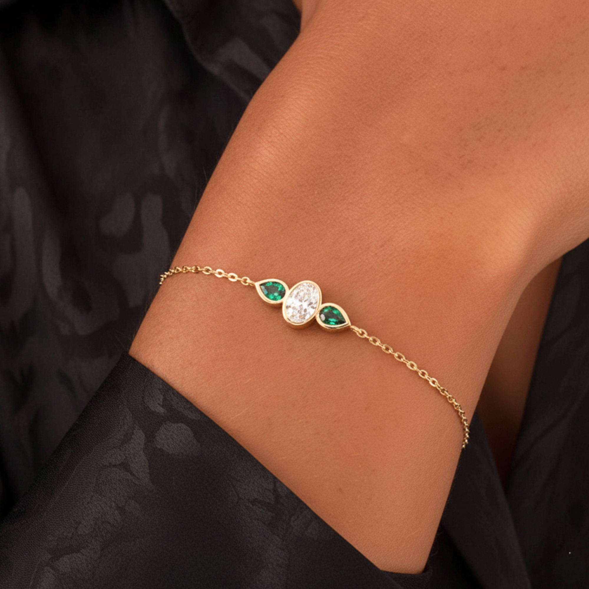 14K Gold Lab Grown Diamond and Emerald Bracelet