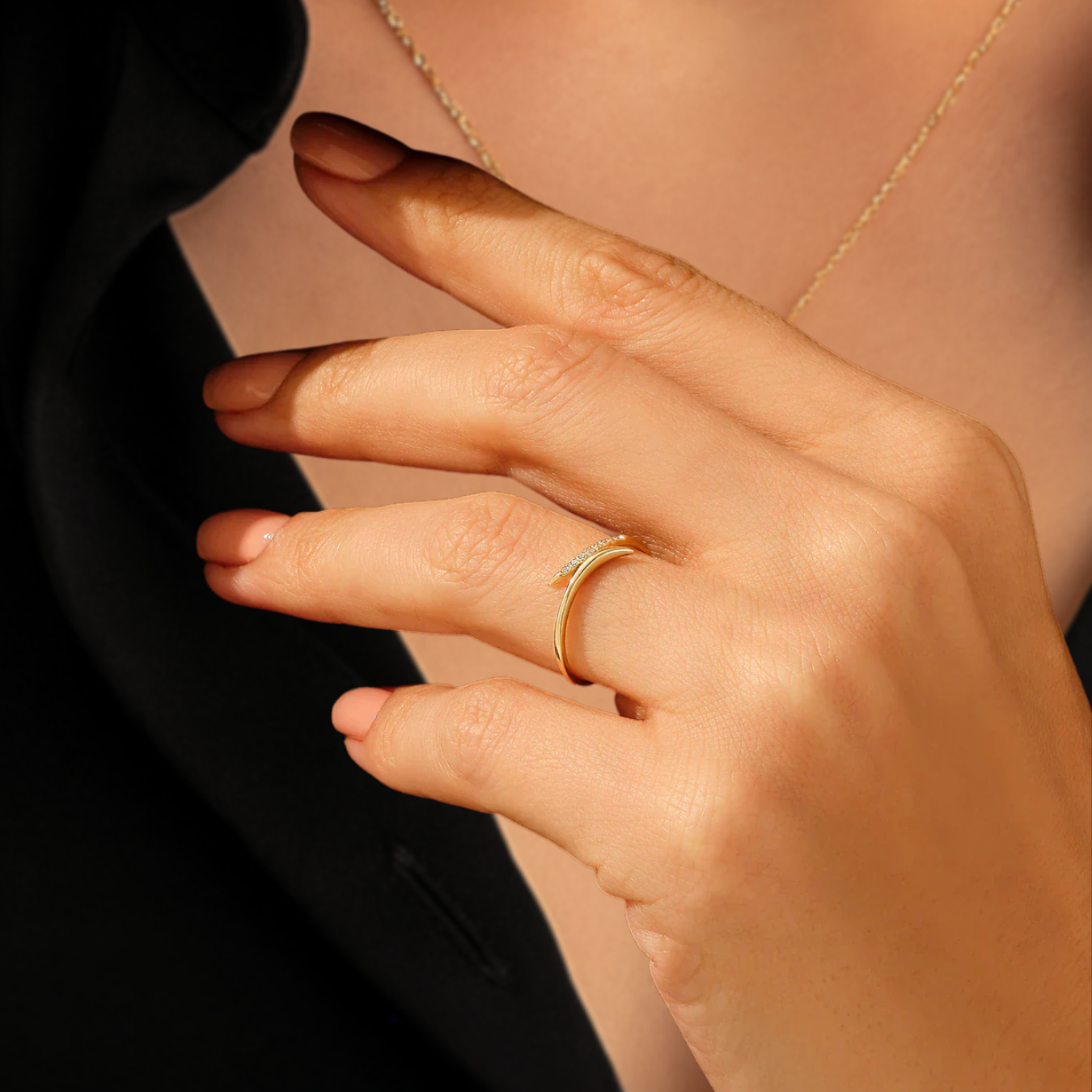14K Tiny Round Lab Grown Diamond Wave Ring