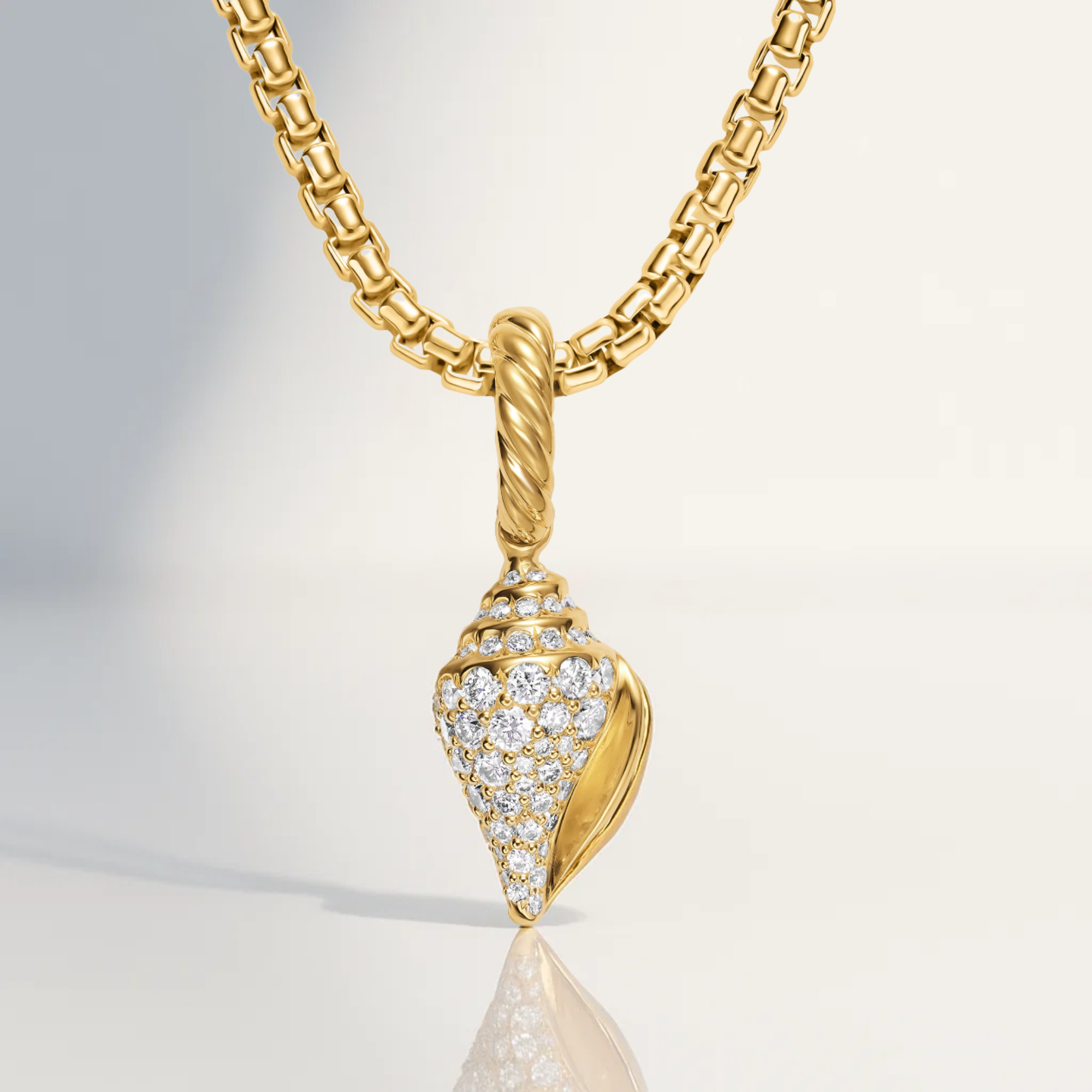 14K Solid Gold Seashell Pendant with Lab Diamond