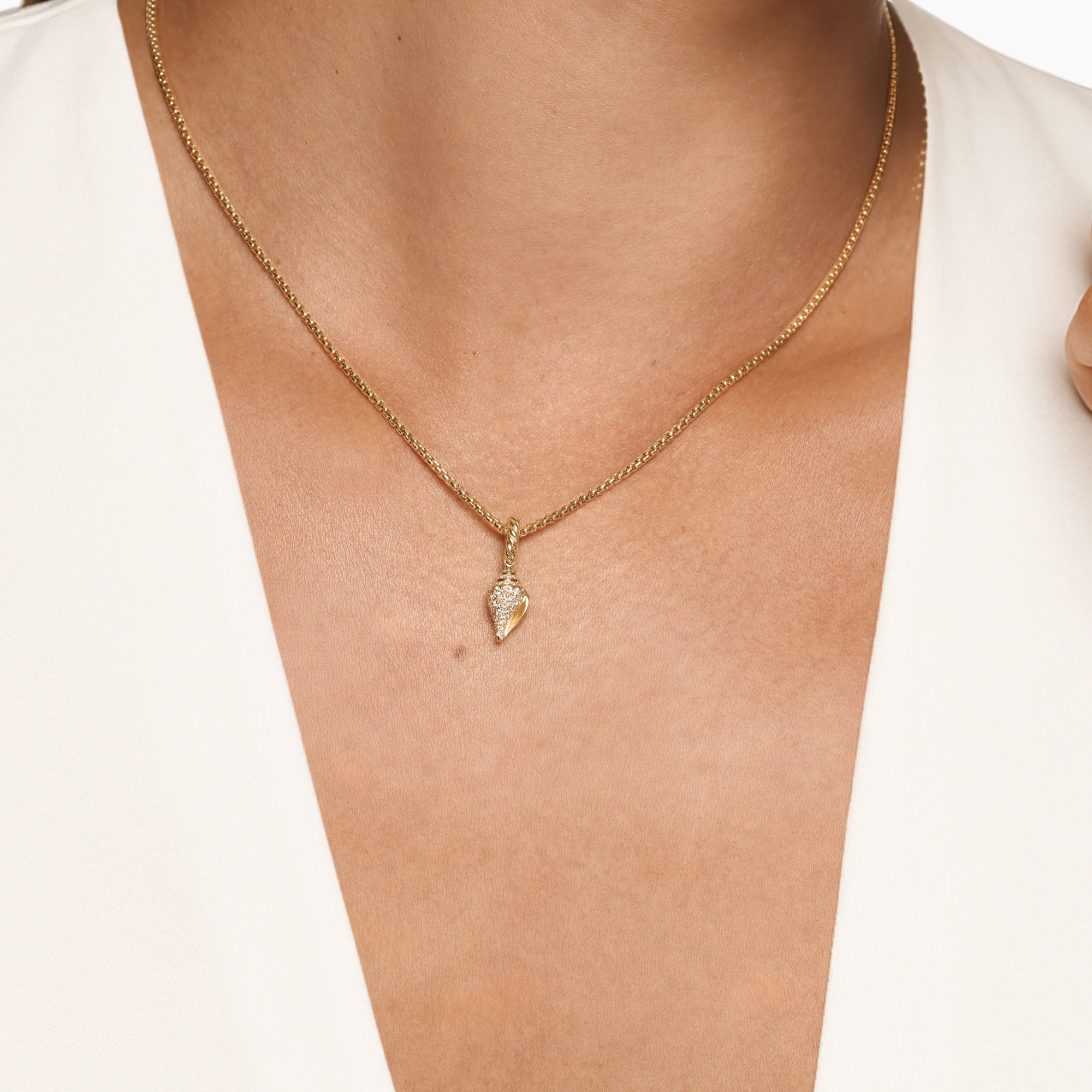 14K Solid Gold Seashell Pendant with Lab Diamond