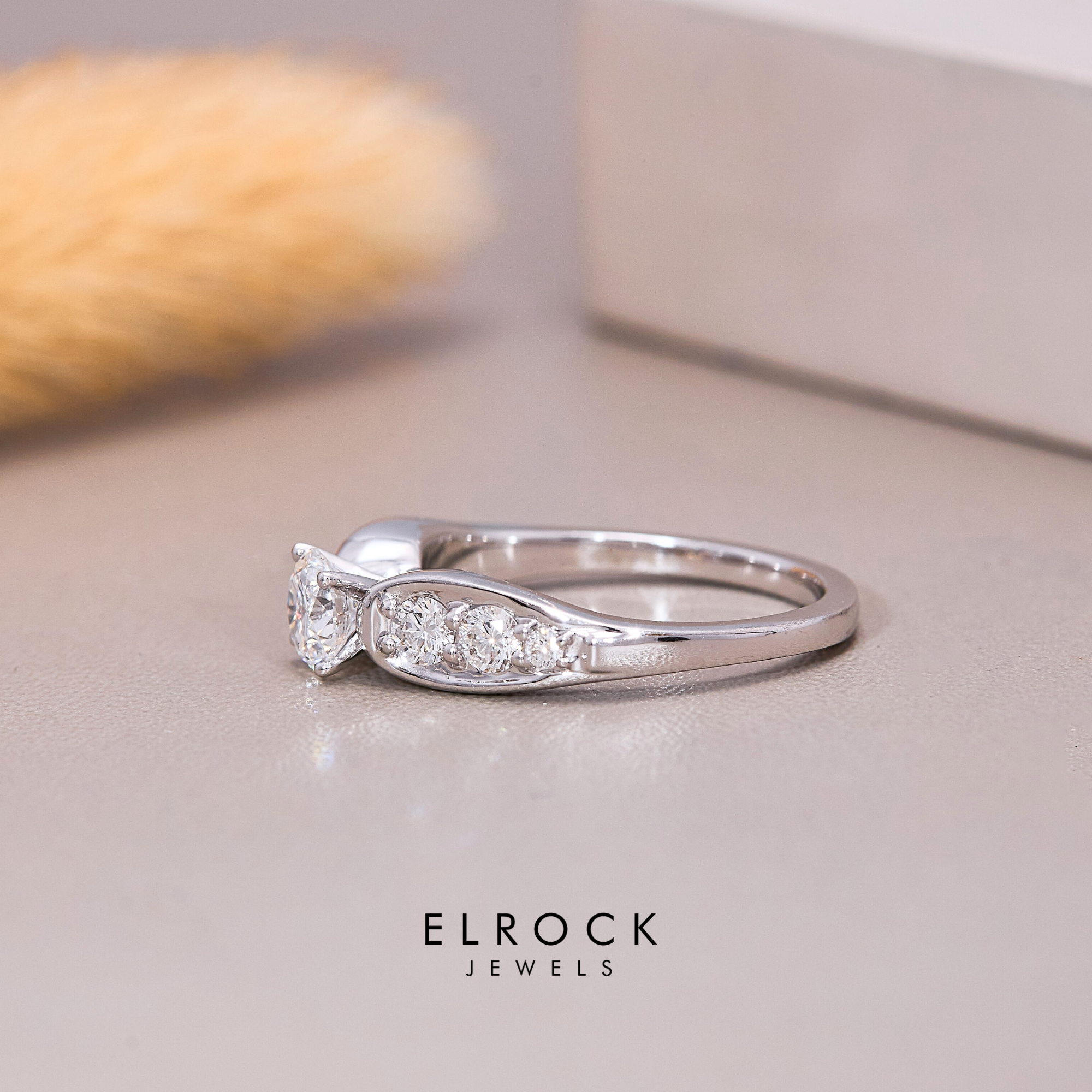 14K White Gold Round Lab Grown Diamond Engagement Ring