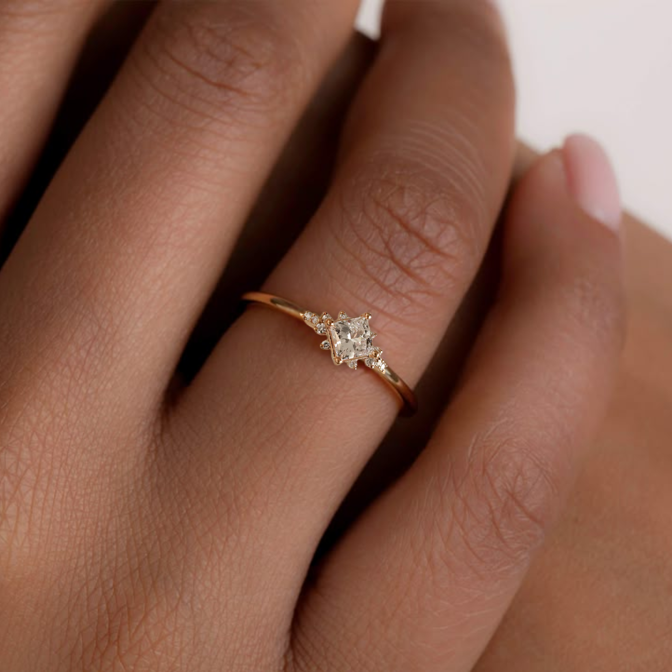14K Gold 1.00 Carat Princess Cut Stylish Solitaire Engagement Ring