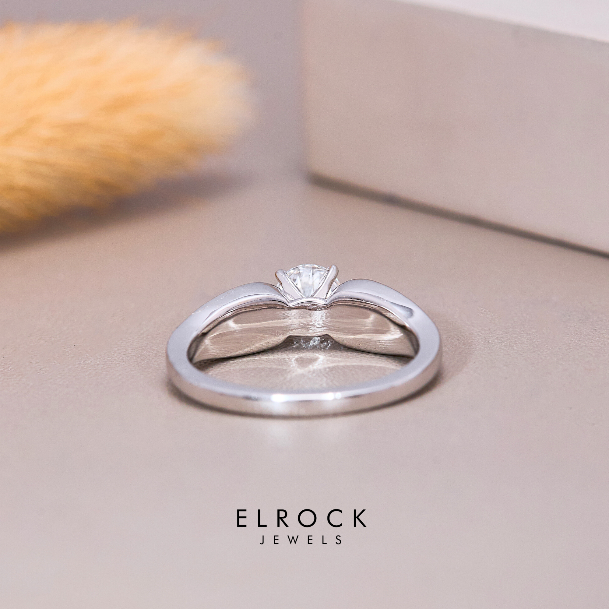 Round Cut Lab Grown Diamond Ring