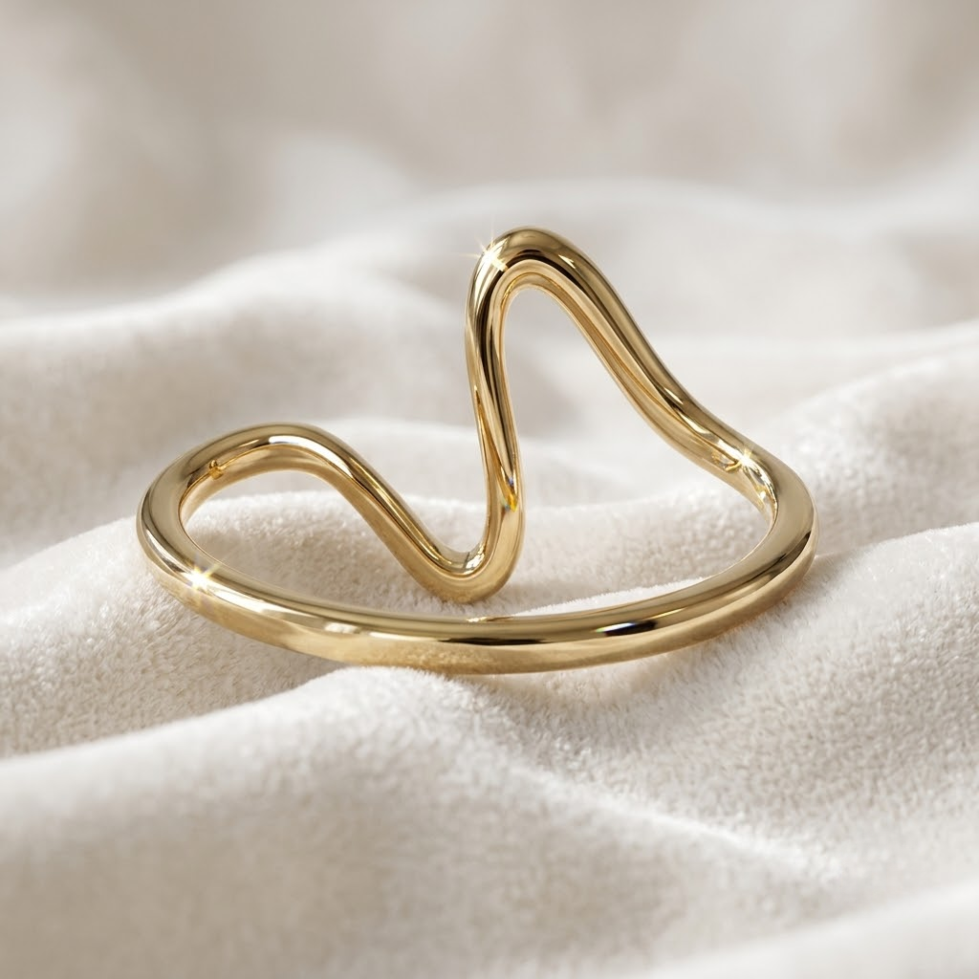14K Gold Lab Grown Diamond Wave Curved Stacking Band