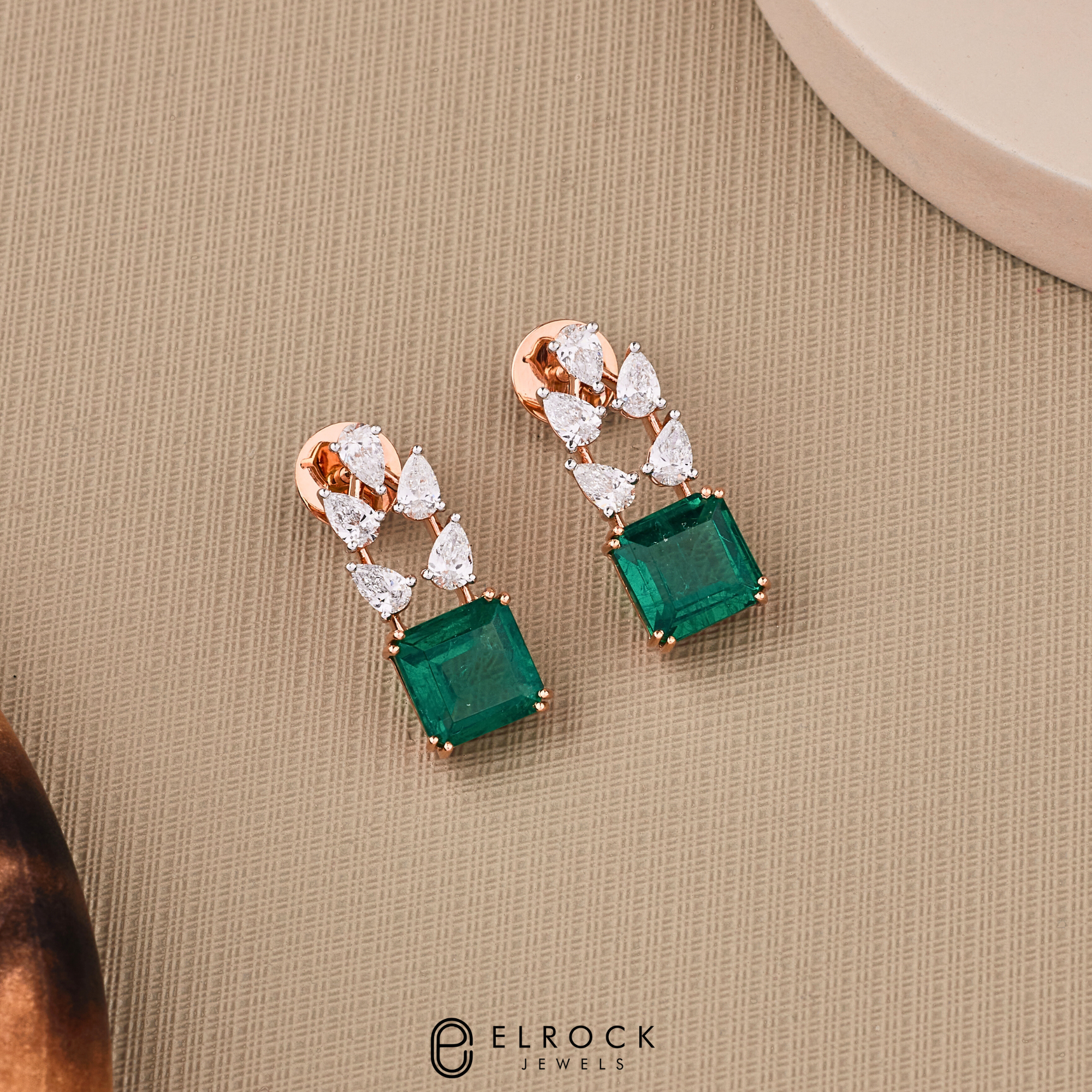 Emerald Necklace And Earrings Set
