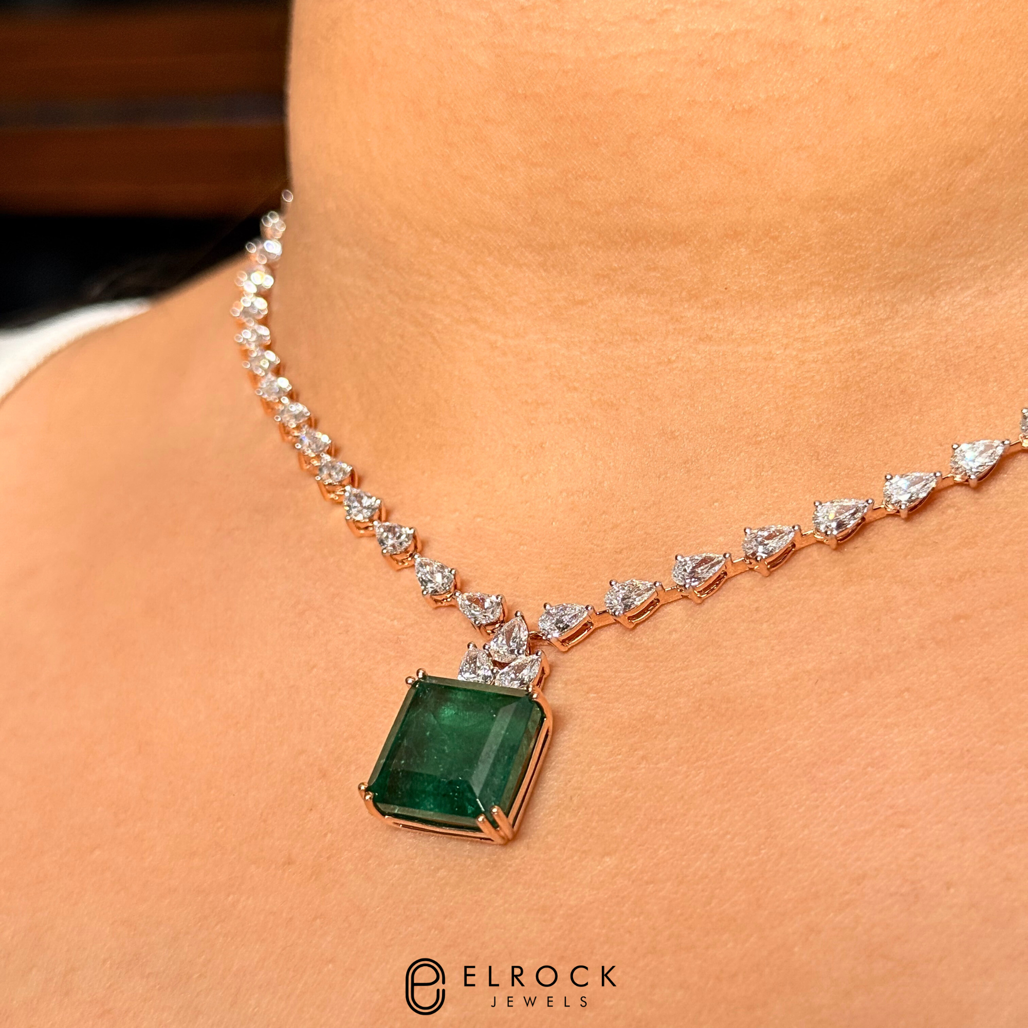 Emerald Necklace And Earrings Set