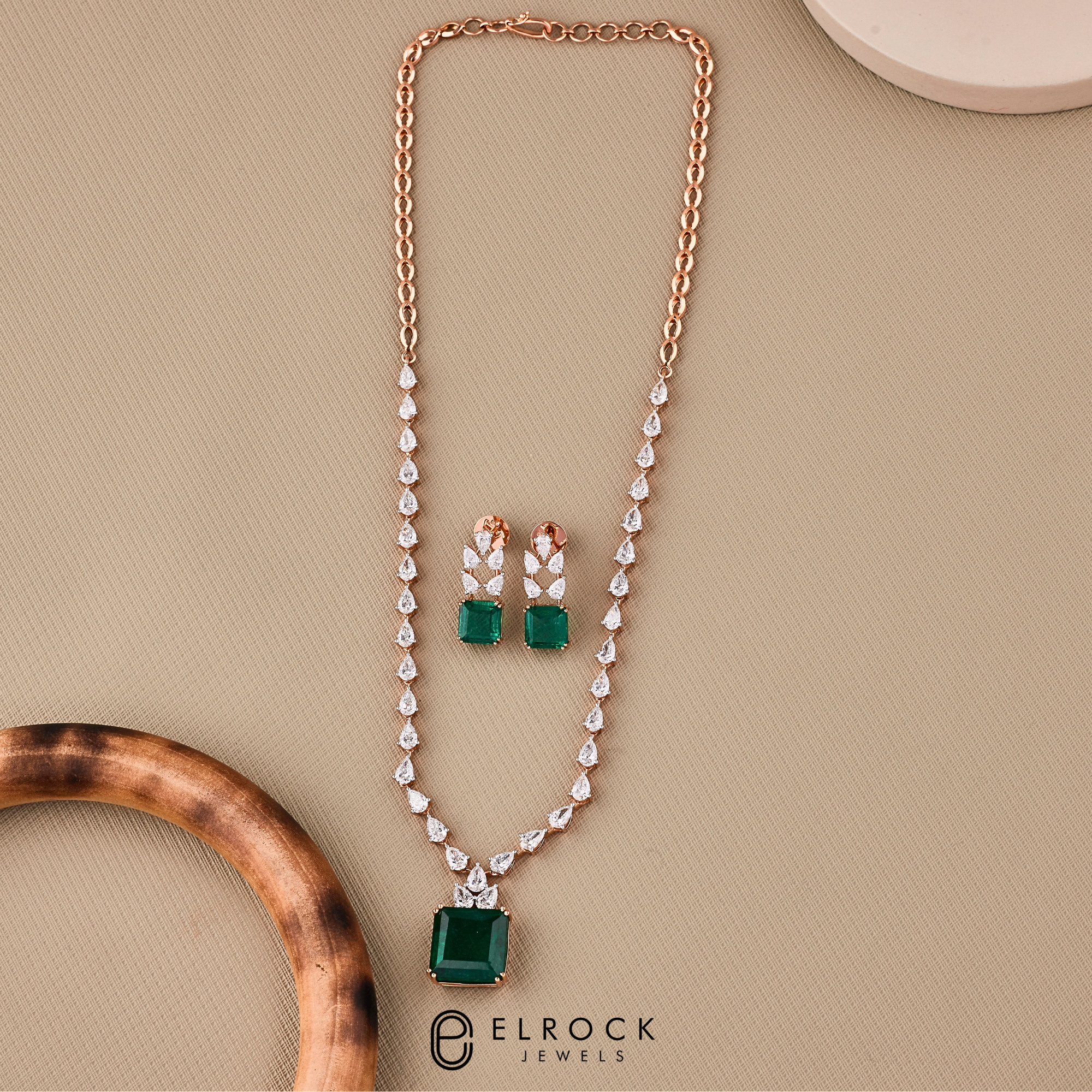 Emerald Necklace And Earrings Set