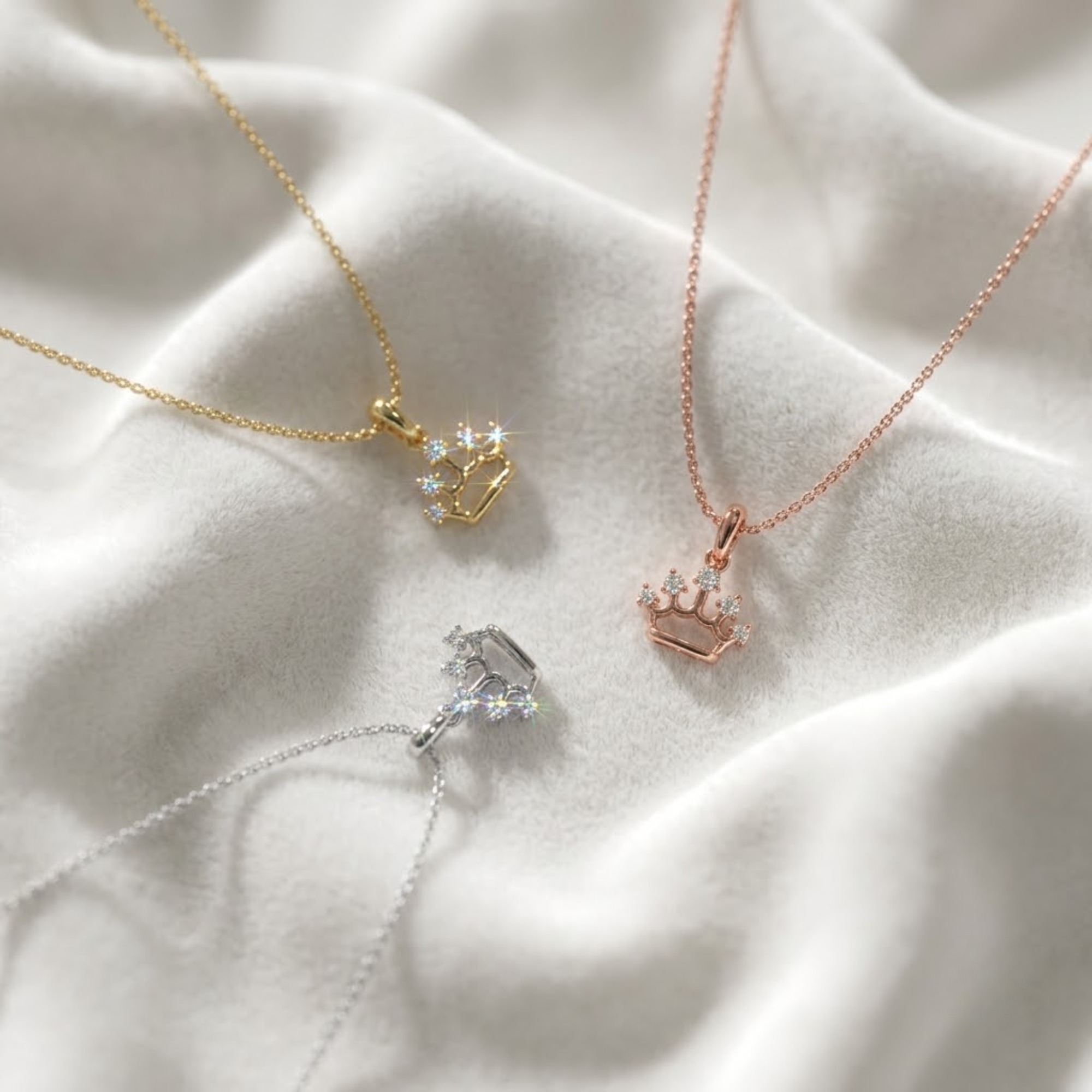 14K Women’s Crown Diamond Pendant
