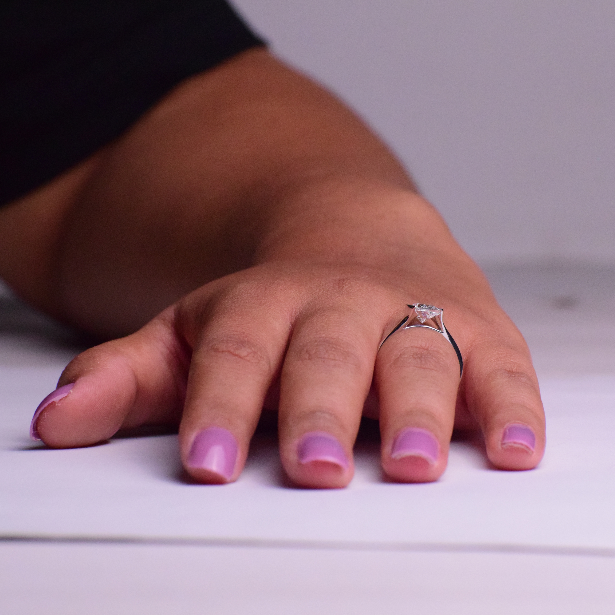 14k Gold Unique Oval Diamond Ring