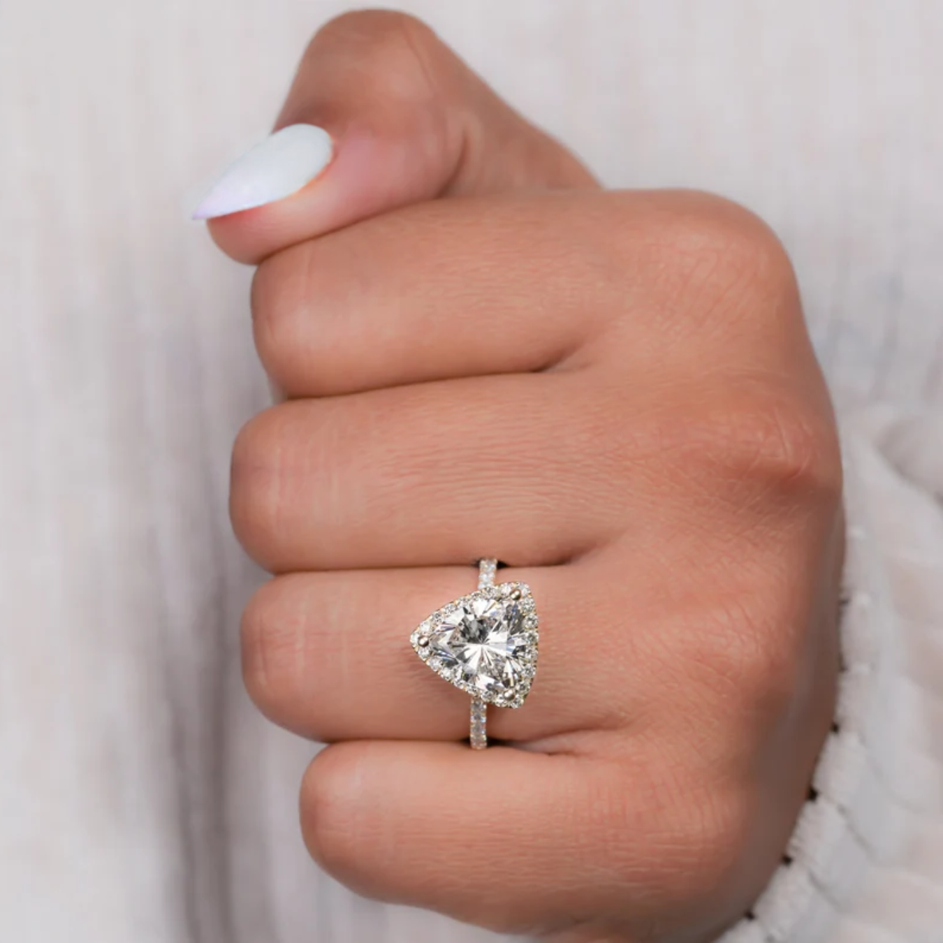 14K Gold 3.00Ct Trillion Cut Diamond Ring
