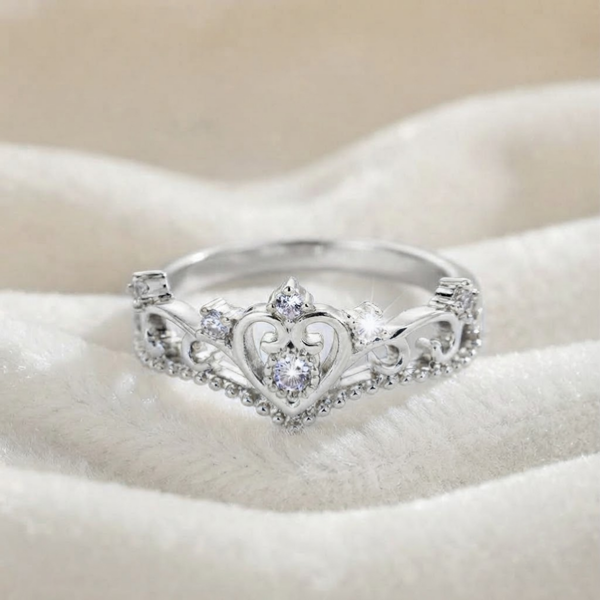 Vintage Heart Filigree Diamond Ring