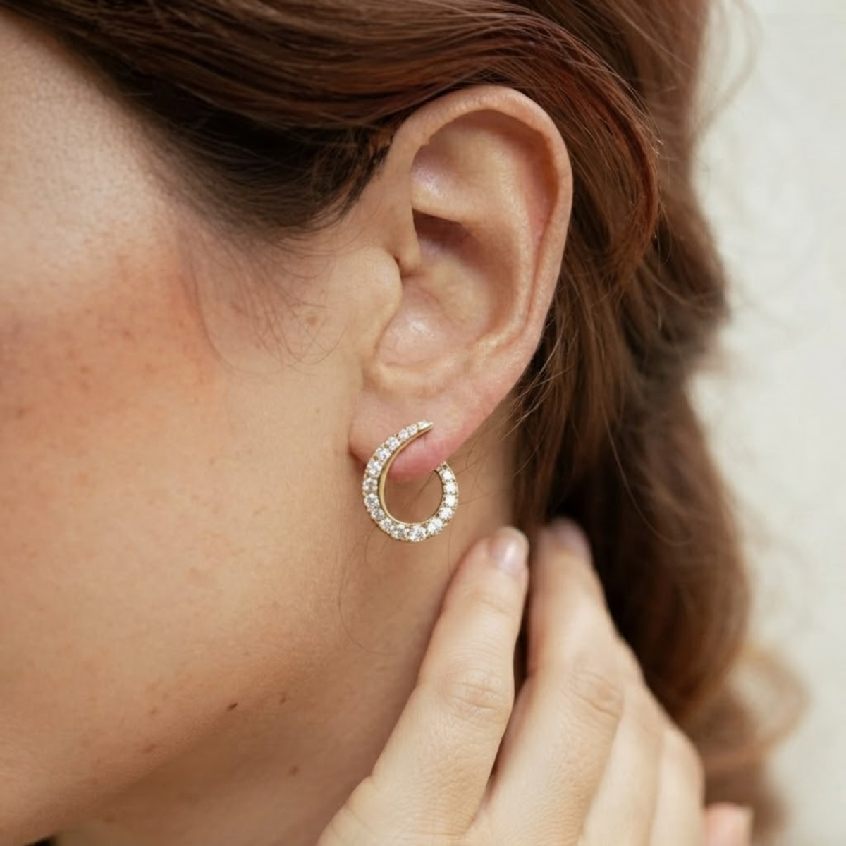 14 Karat Gold im Labor gezüchtete Diamant-Creolen (Hoop Huggie), Pavé-Fassung