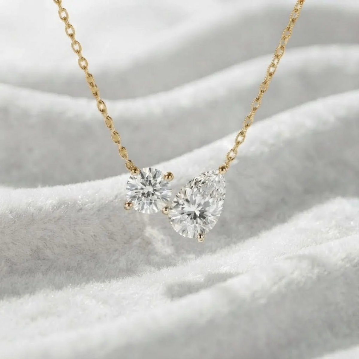 14K Toi et Moi Halskette mit im Labor gezüchteten Diamanten