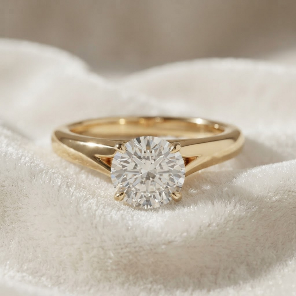 Lab Grown Round Cut Promise Engagement Ring