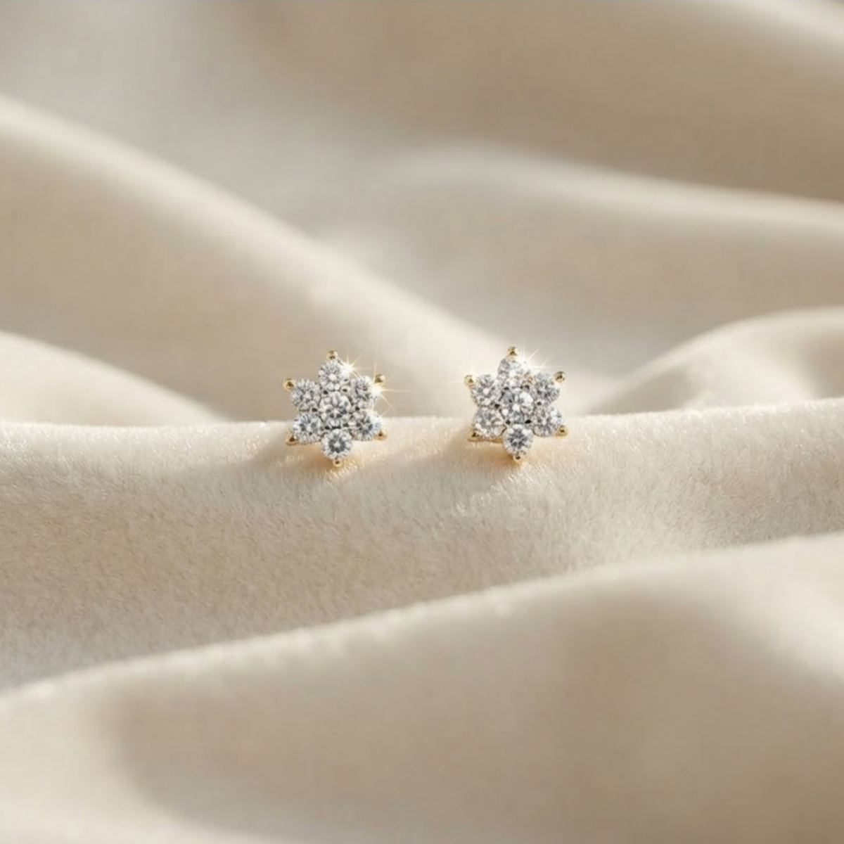 Diamond Stud Earring Diamond Flower Stud Earring