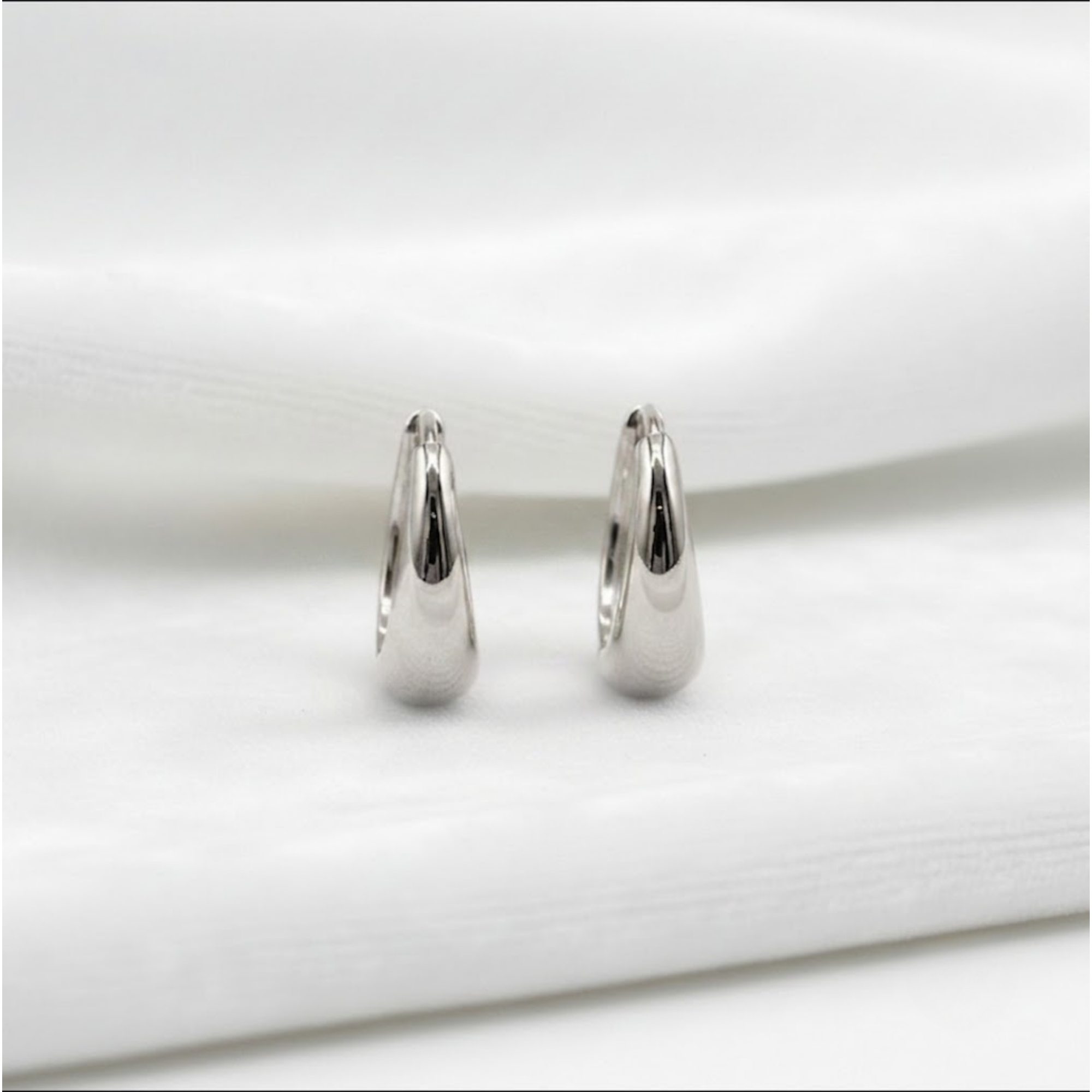 Hoops Teardrop Hoop Tapered Earrings