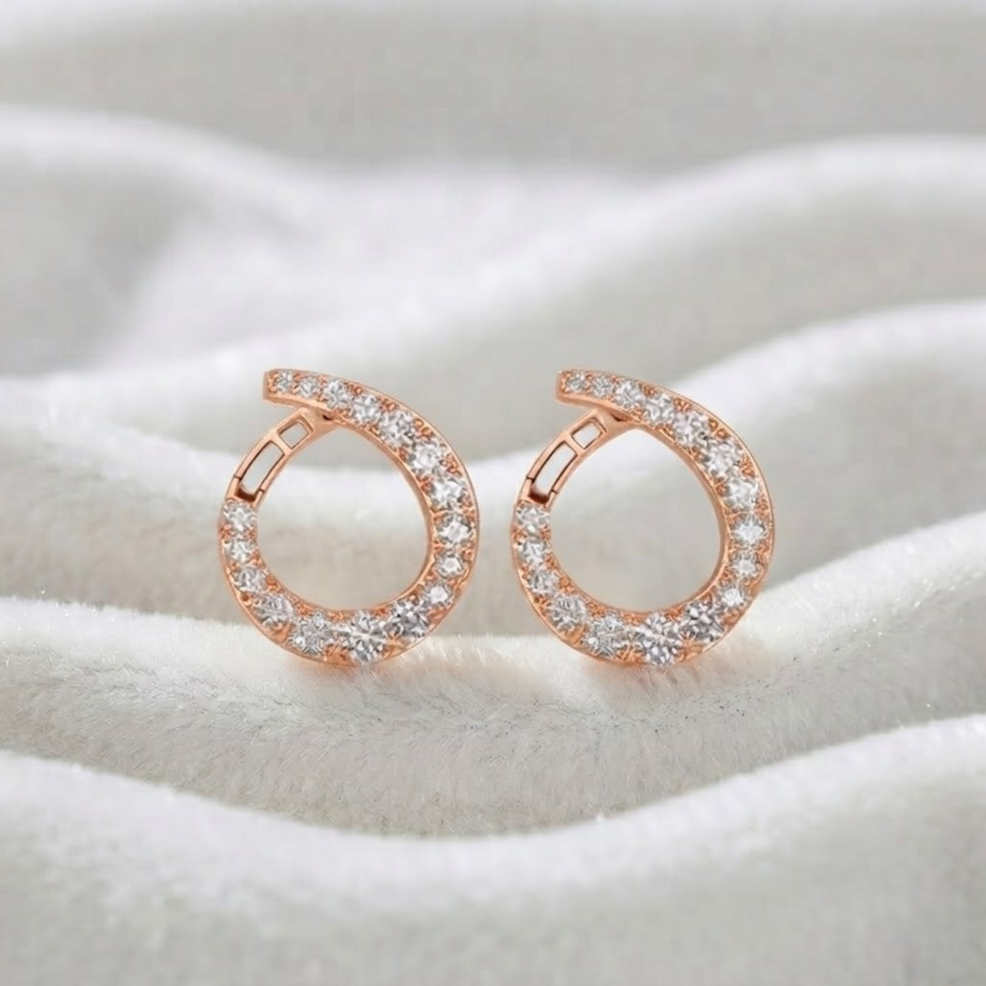 14 Karat Gold im Labor gezüchtete Diamant-Creolen (Hoop Huggie), Pavé-Fassung