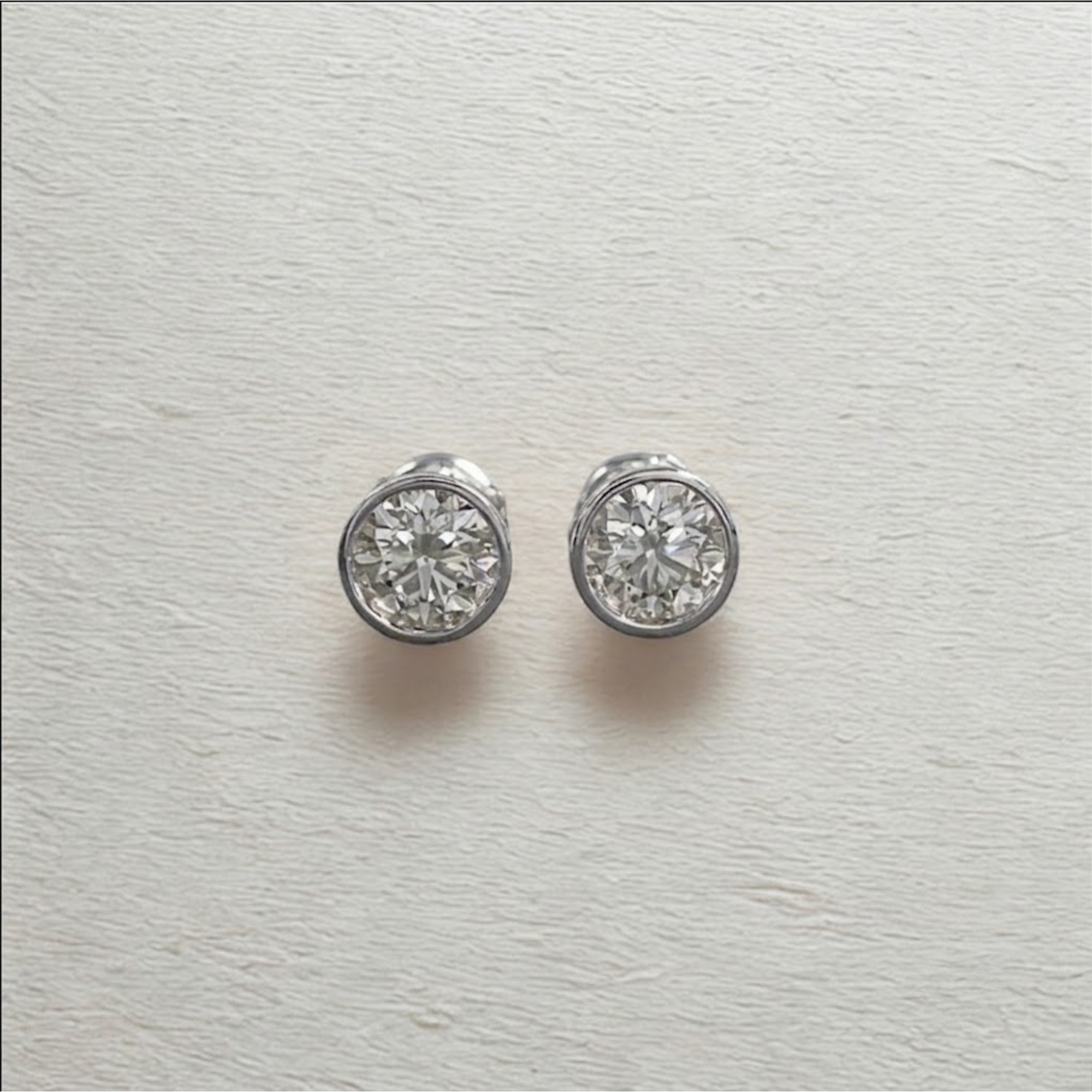 Ohrstecker mit runden 14K Labordiamanten