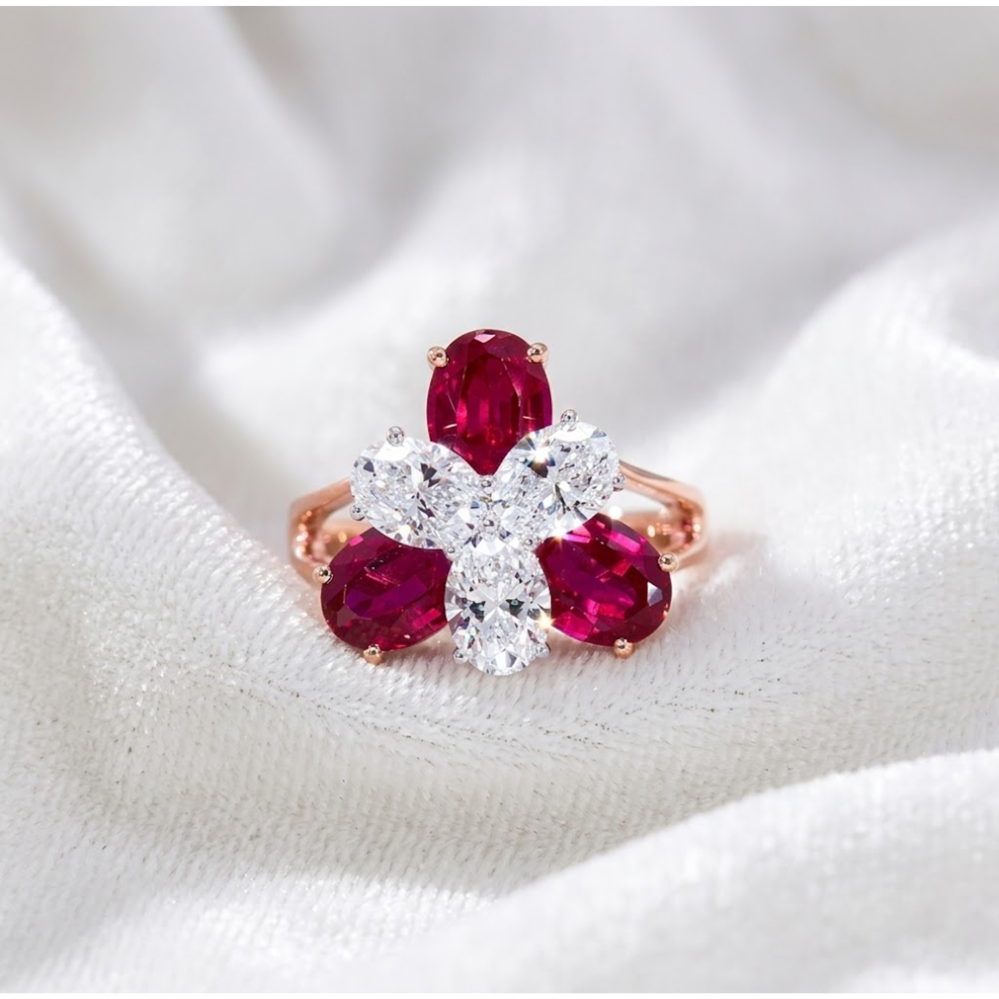 14k Massivgold Rubin Ovalschliff Geburtssteinring