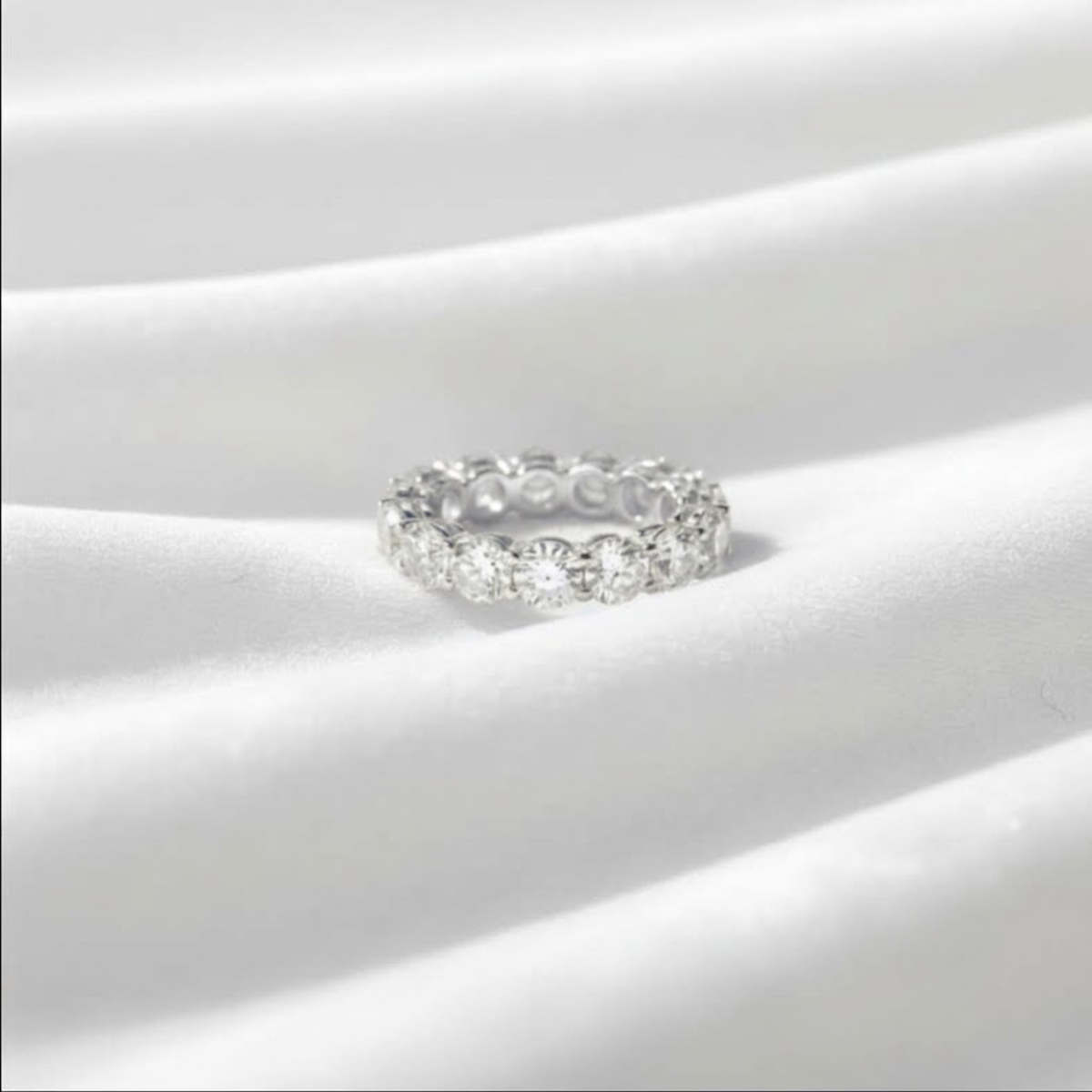 Round Brilliant Wedding Band