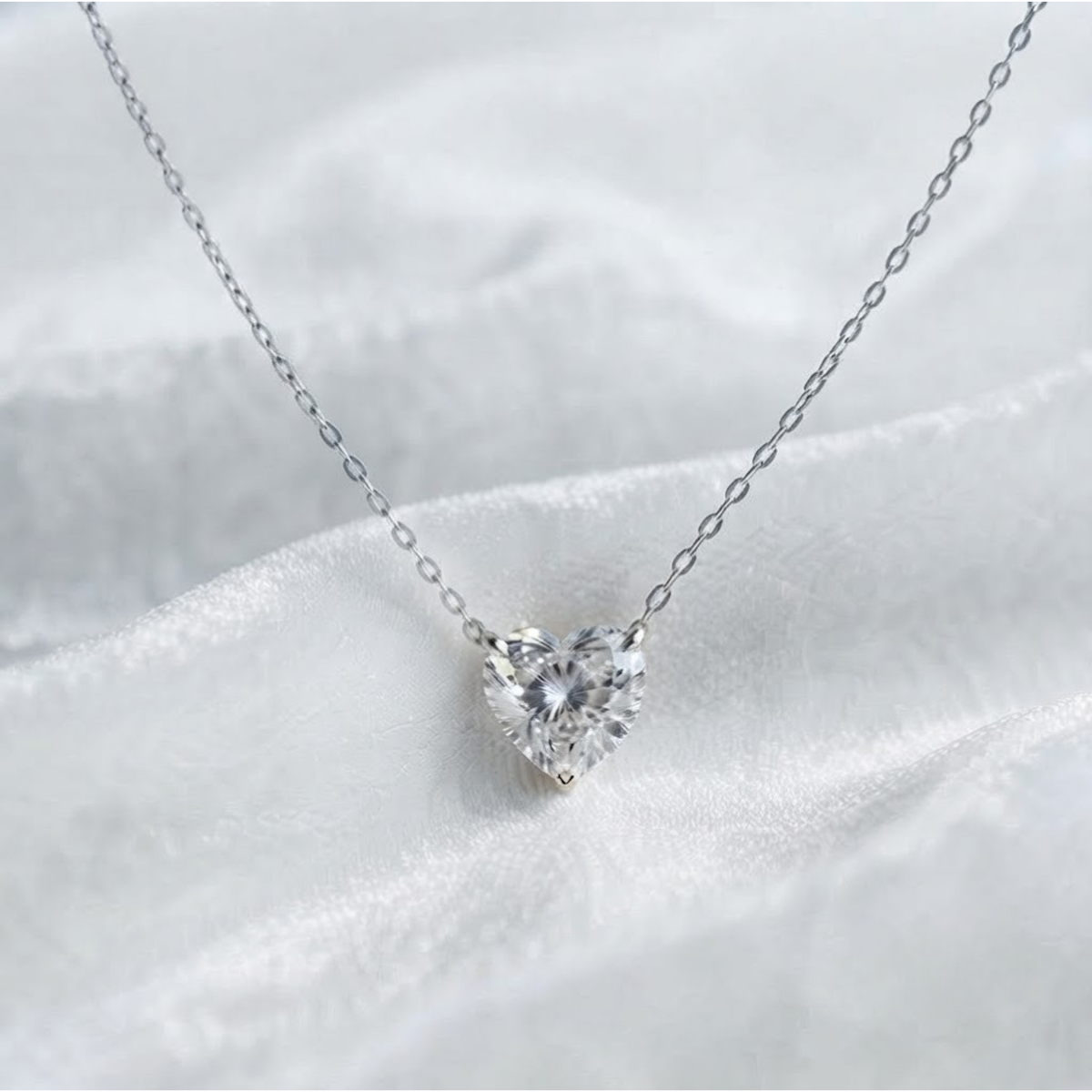 14 Karat Gold Herz Diamant-Halskette