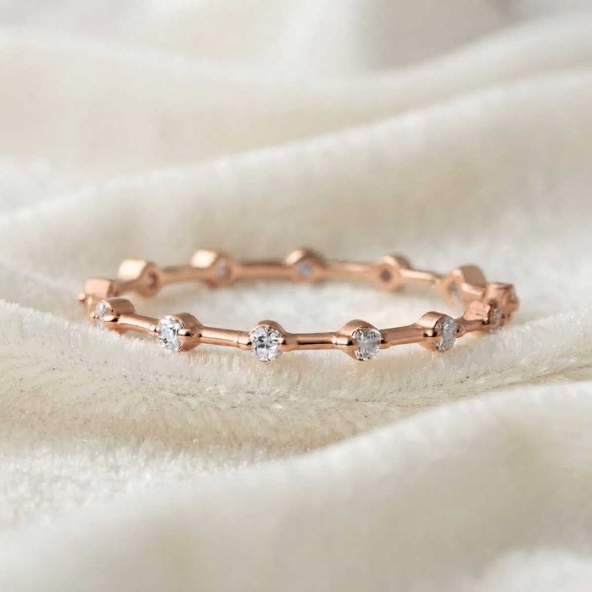Floating Bubble Diamond Wedding Band