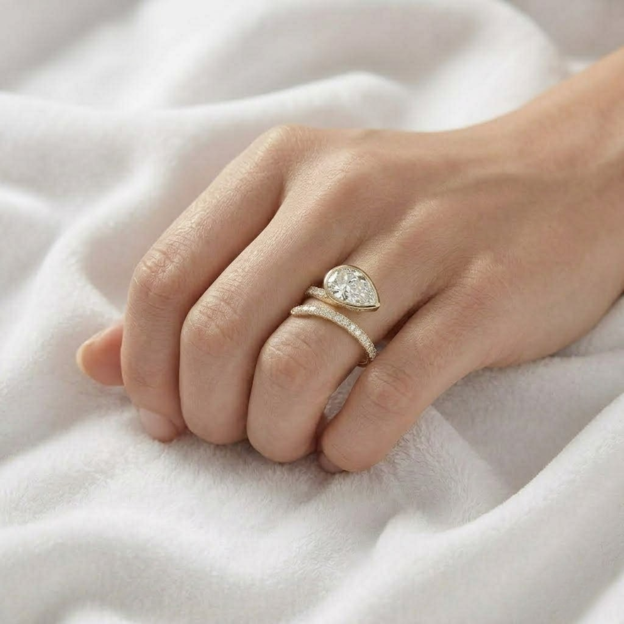 14K Gold Pear Shape Lab Grown Diamond Engagement Ring