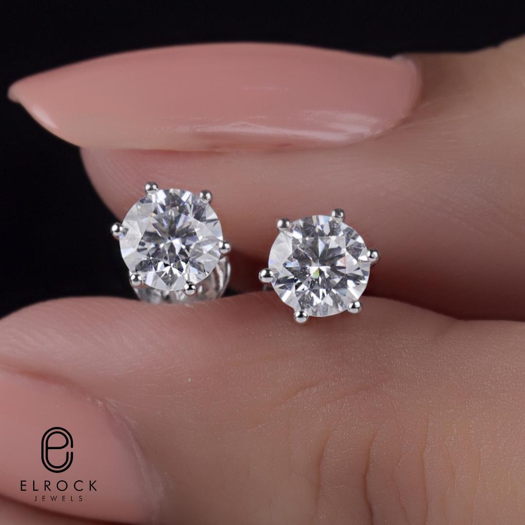 Round Diamond Earrings