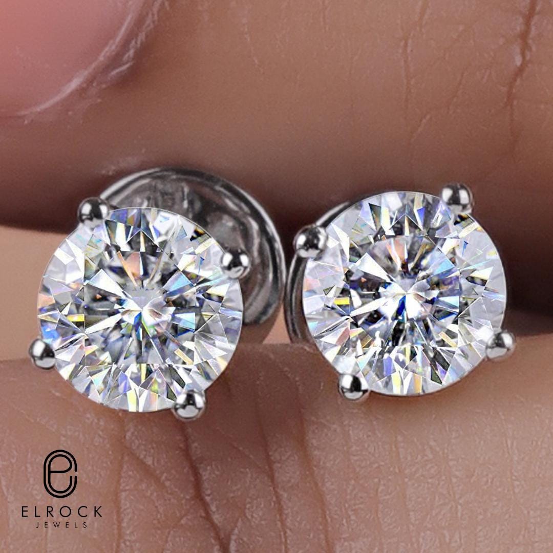 Round Diamond Earring