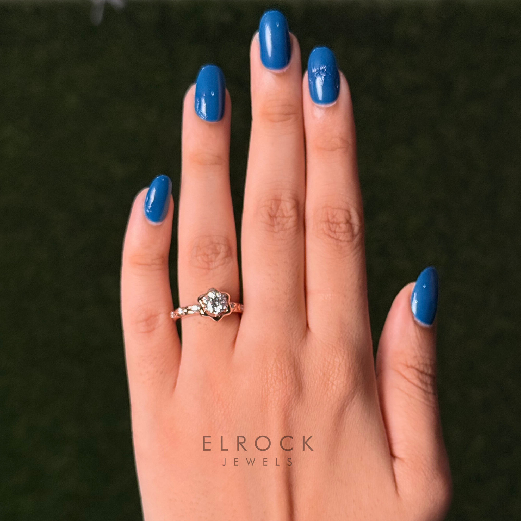 Dainty Round Lab Grown Diamond