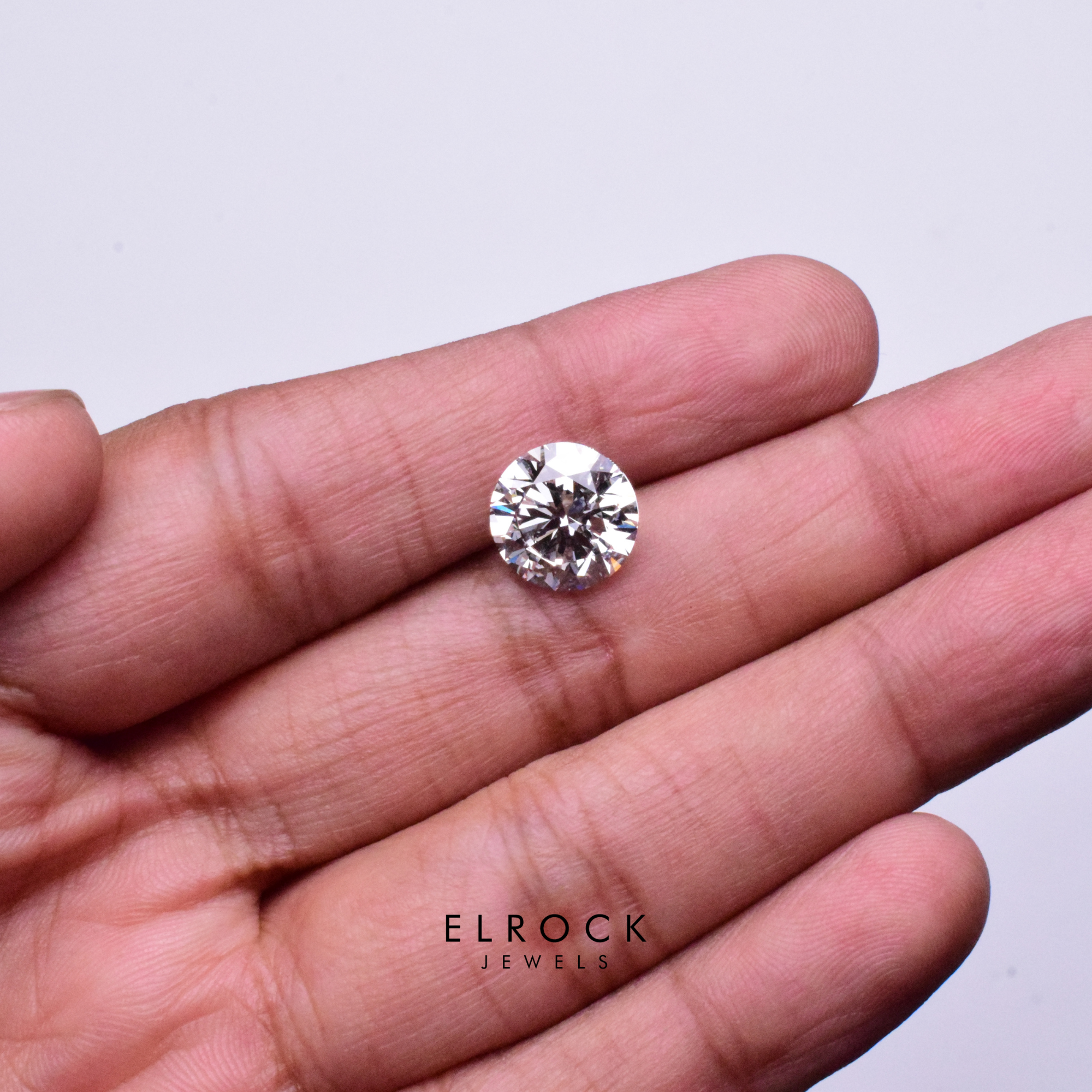 Genuine 4 Ct Round Lab Grown Diamond - 10.30 mm - Eco-friendly - IGI Certified