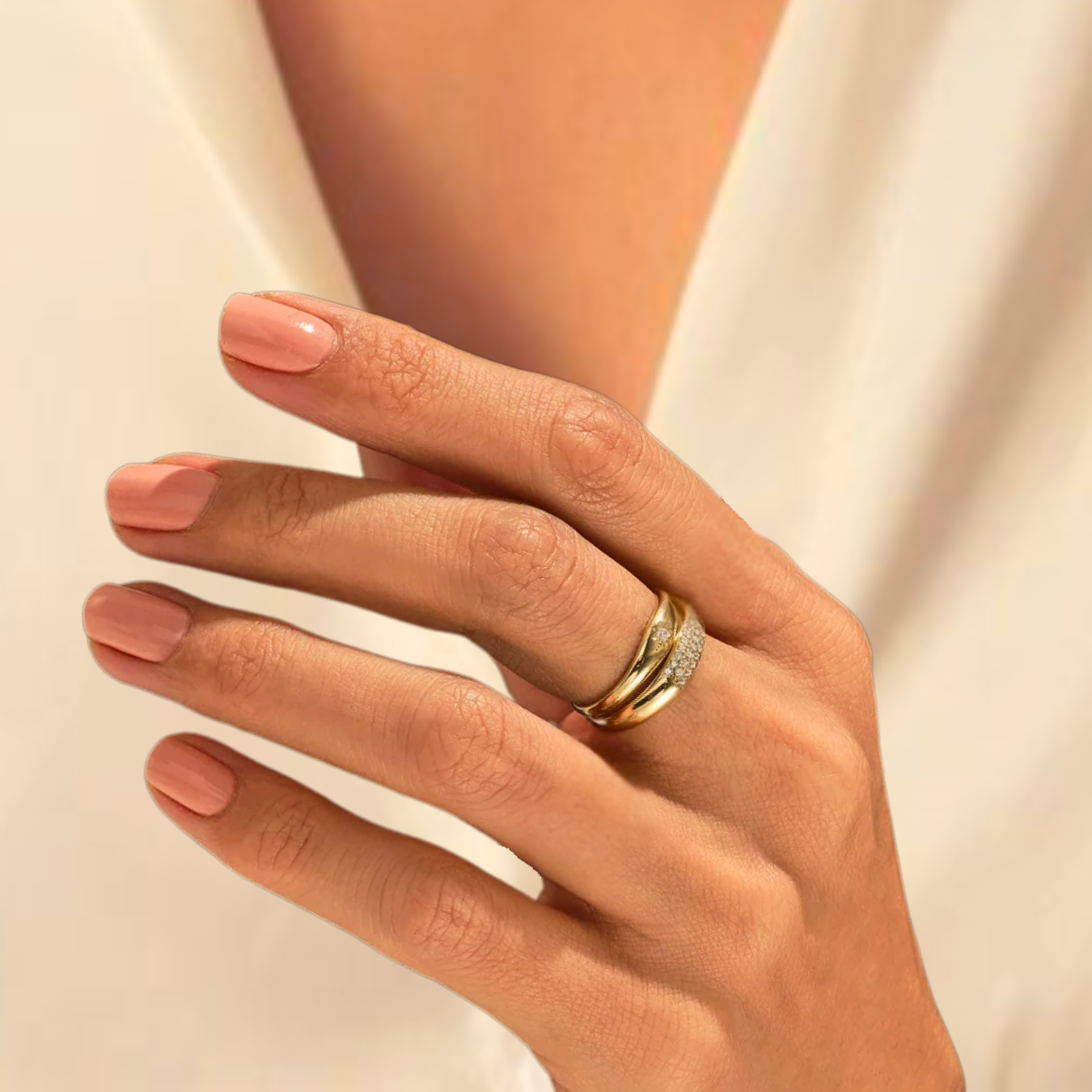 14K Solid Gold Star Signet Ring with Diamond, Dainty Stackable Rings