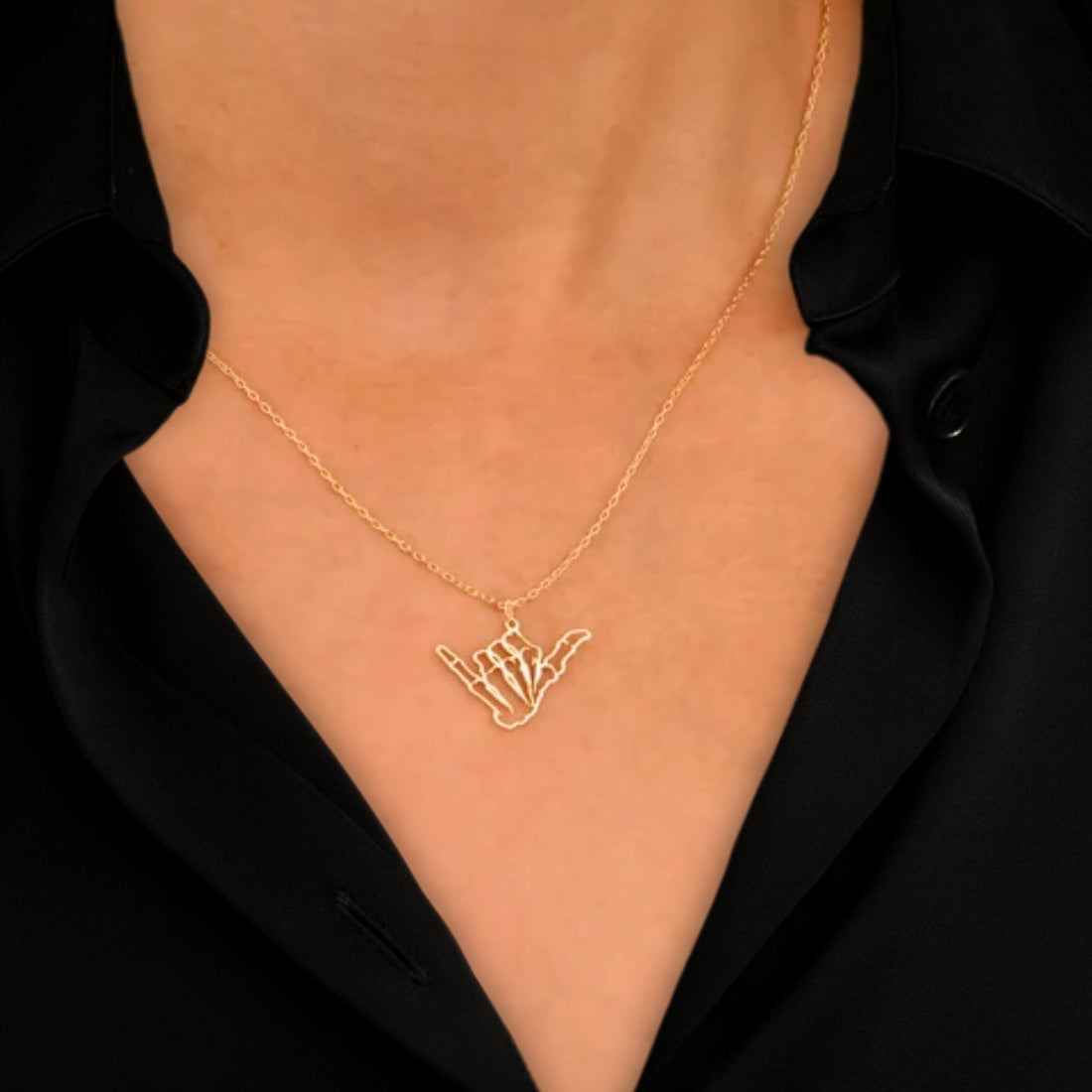 Skeleton Hands Necklace,14k Gold Skeleton Necklace Hand Signs Halloween Jewellry