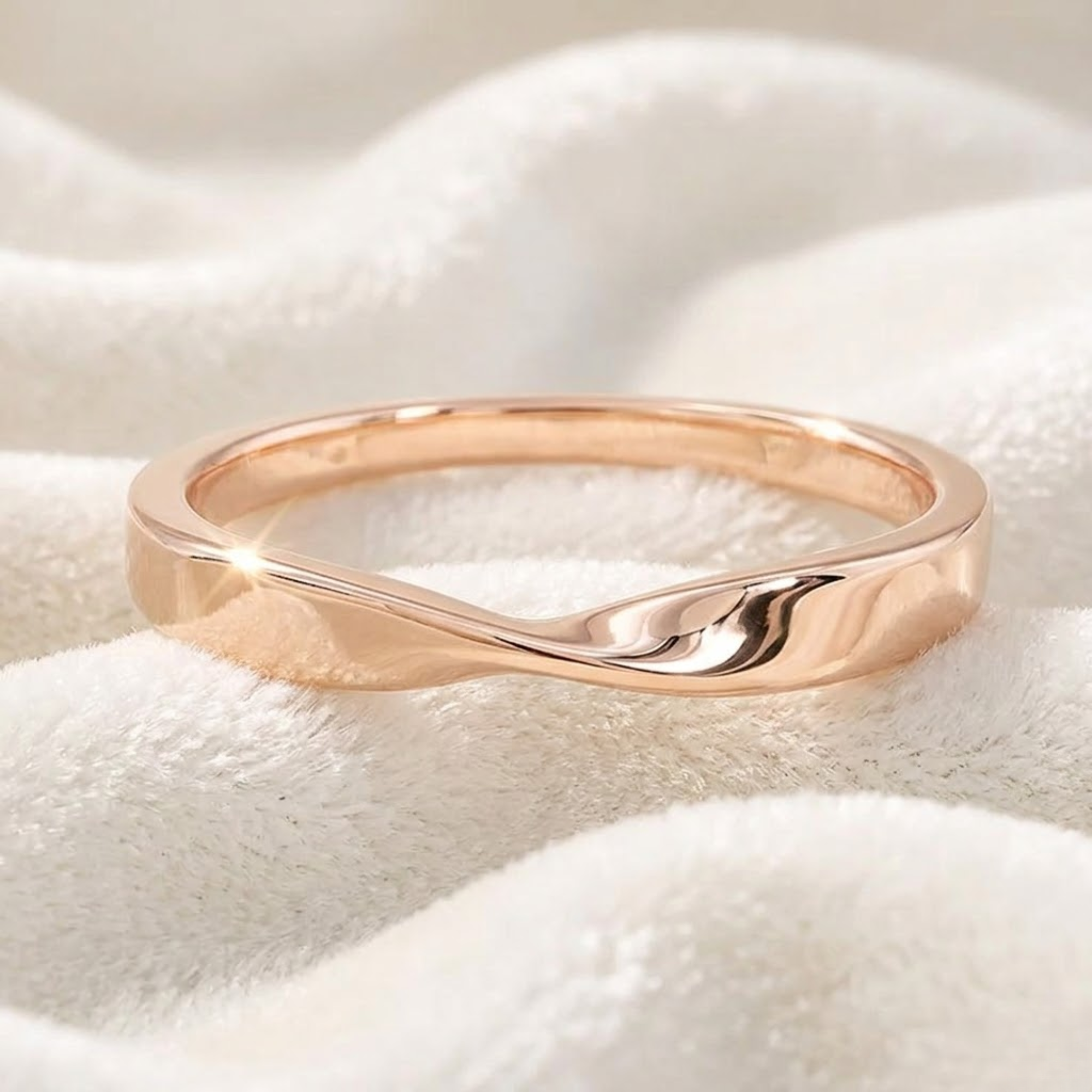 14k Gold Mobius Wedding Band