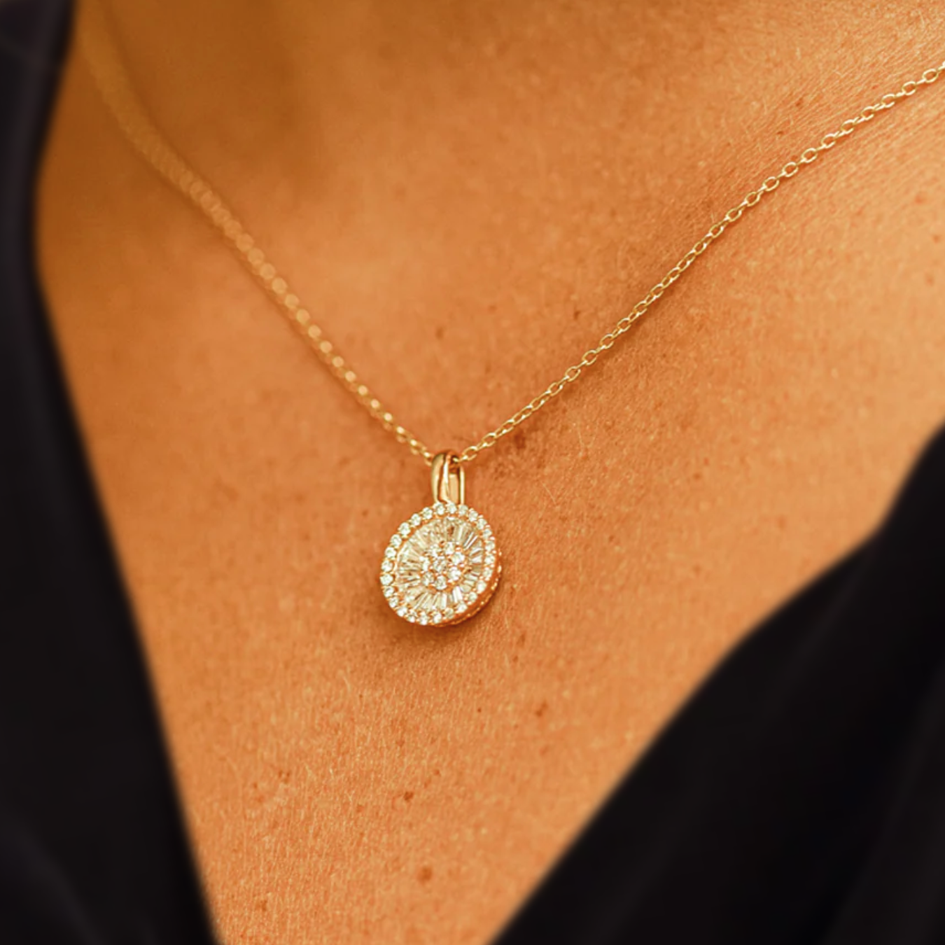 14K Gold Baguette Diamond Disc Cluster Necklace / Baguette Diamond Necklace