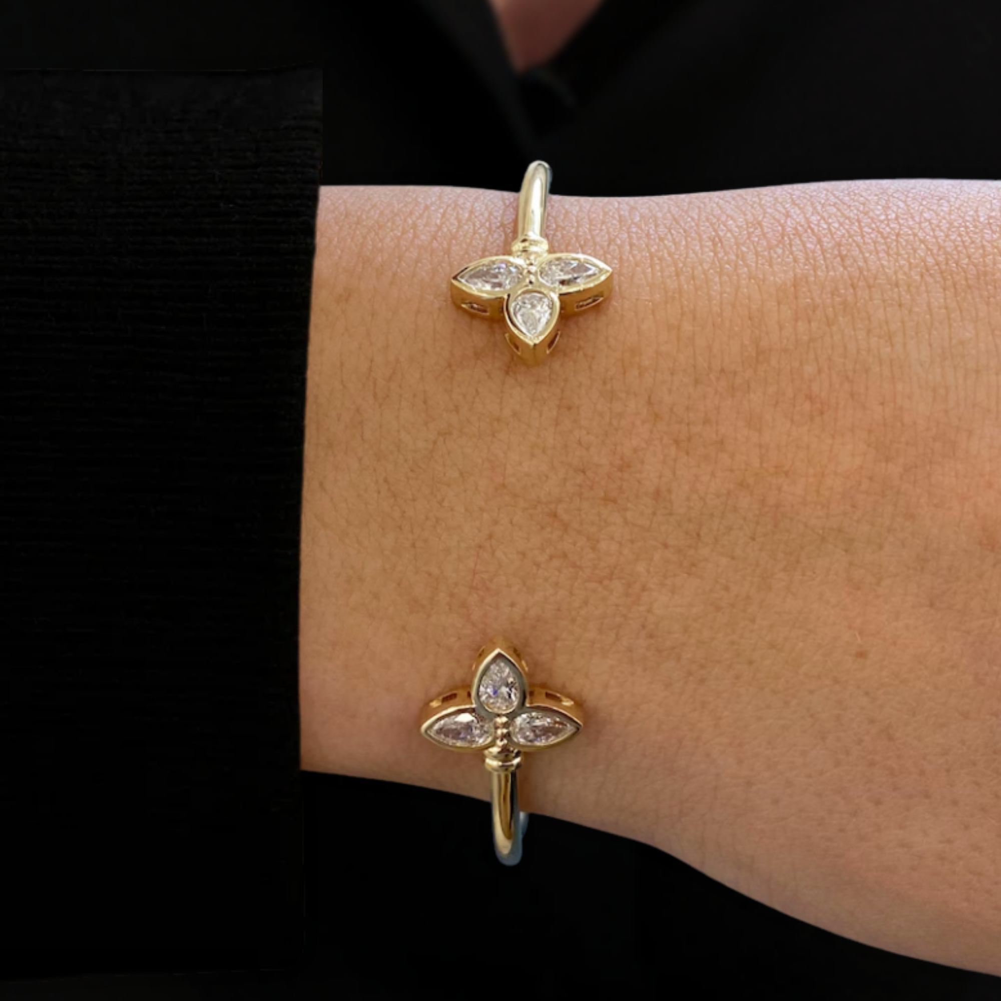 14K Yellow Gold Cuff Style Bangle Bracelet