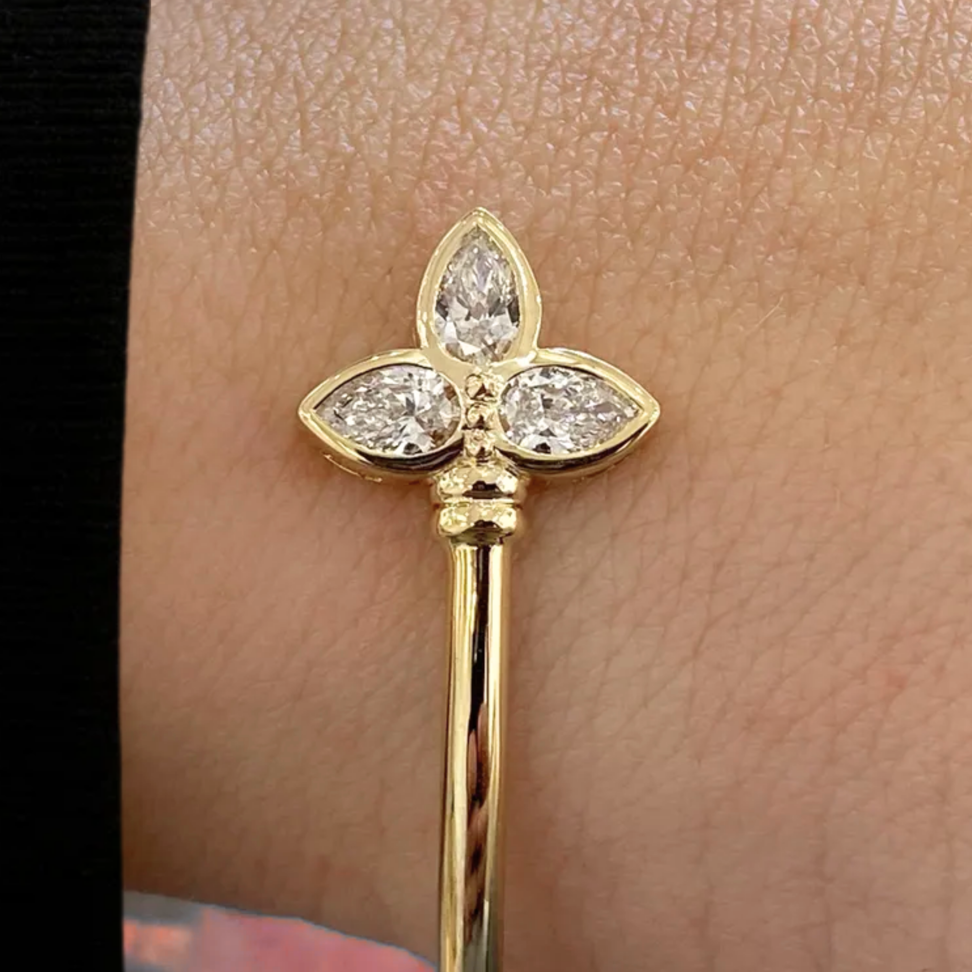 14K Yellow Gold Cuff Style Bangle Bracelet