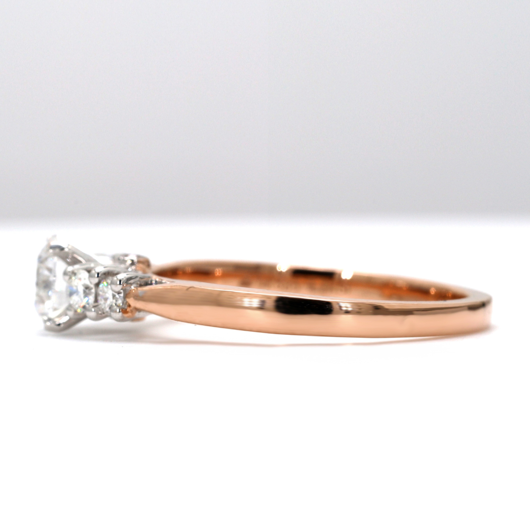 14K Round Cut Brilliant Diamond Engagement Ring