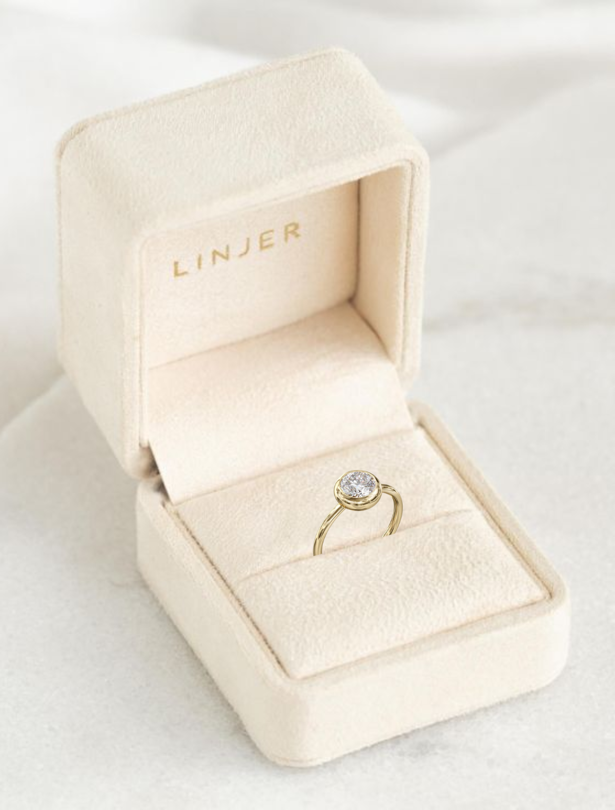 14K Gold 1 carat round cut lab grown diamond engagement ring